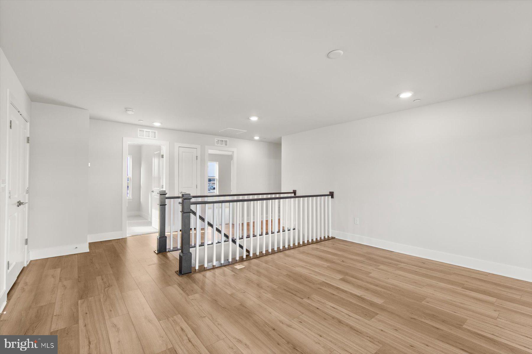 THE GRANARY AT DRAPER FARM - Residential