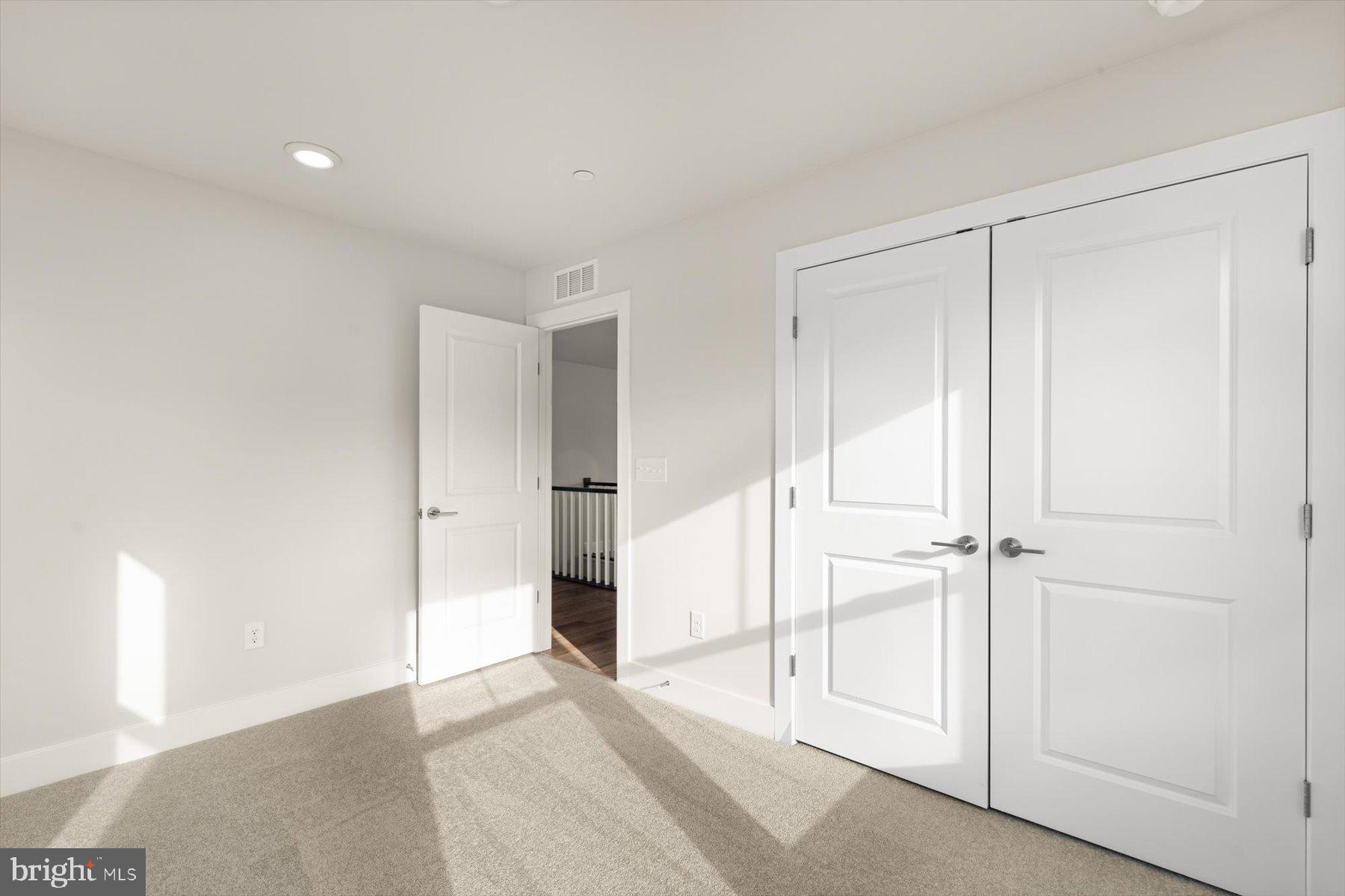 THE GRANARY AT DRAPER FARM - Residential