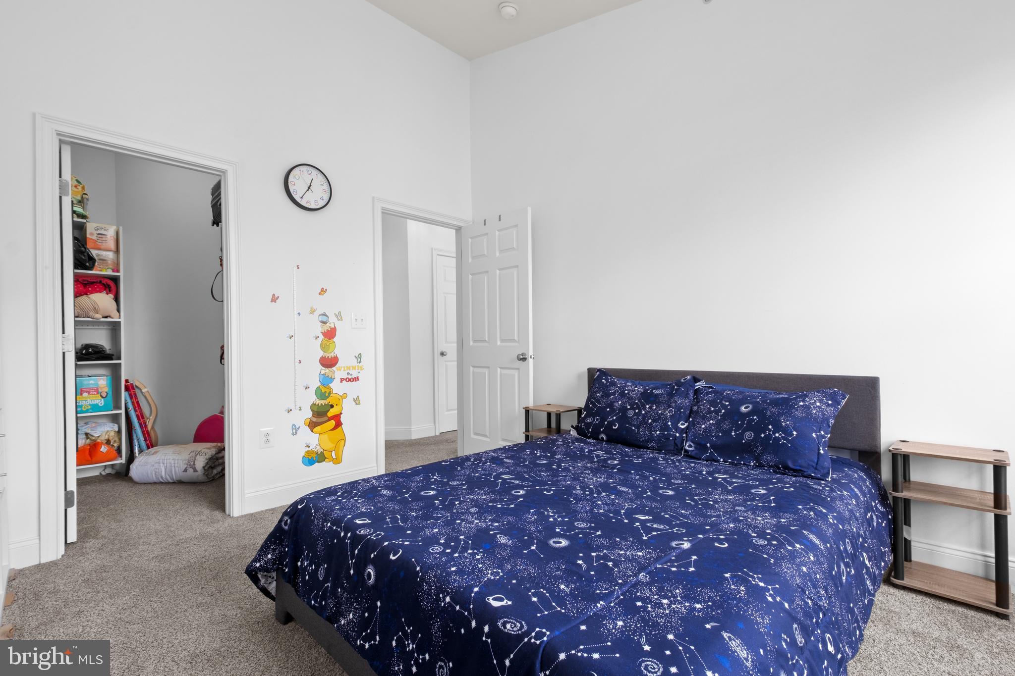 NAVAL SQUARE - Residential