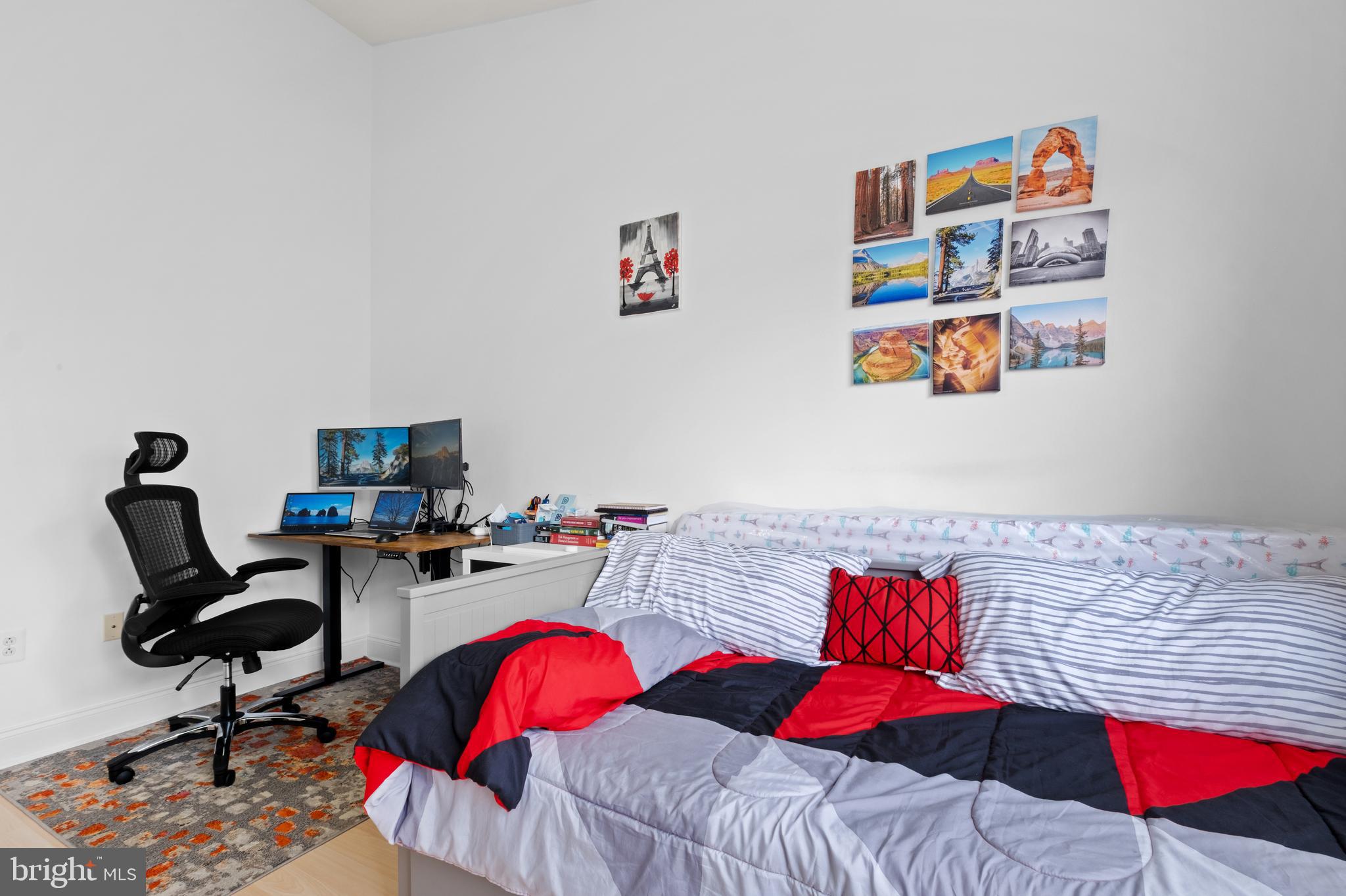 NAVAL SQUARE - Residential