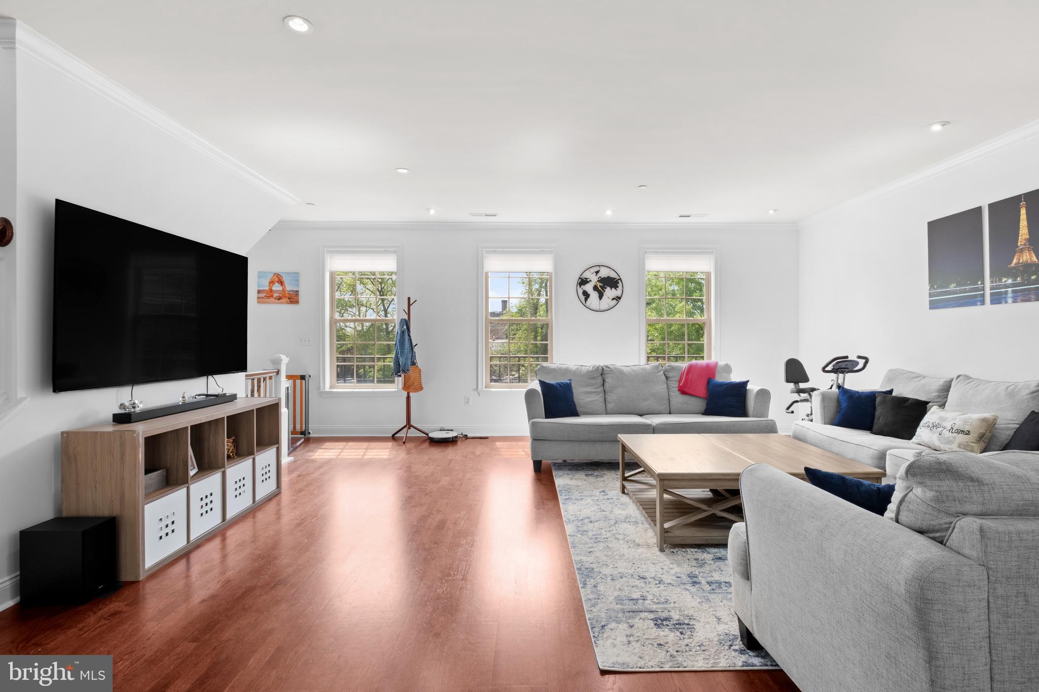 NAVAL SQUARE - Residential