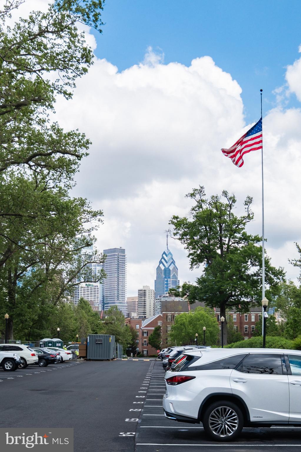 NAVAL SQUARE - Residential