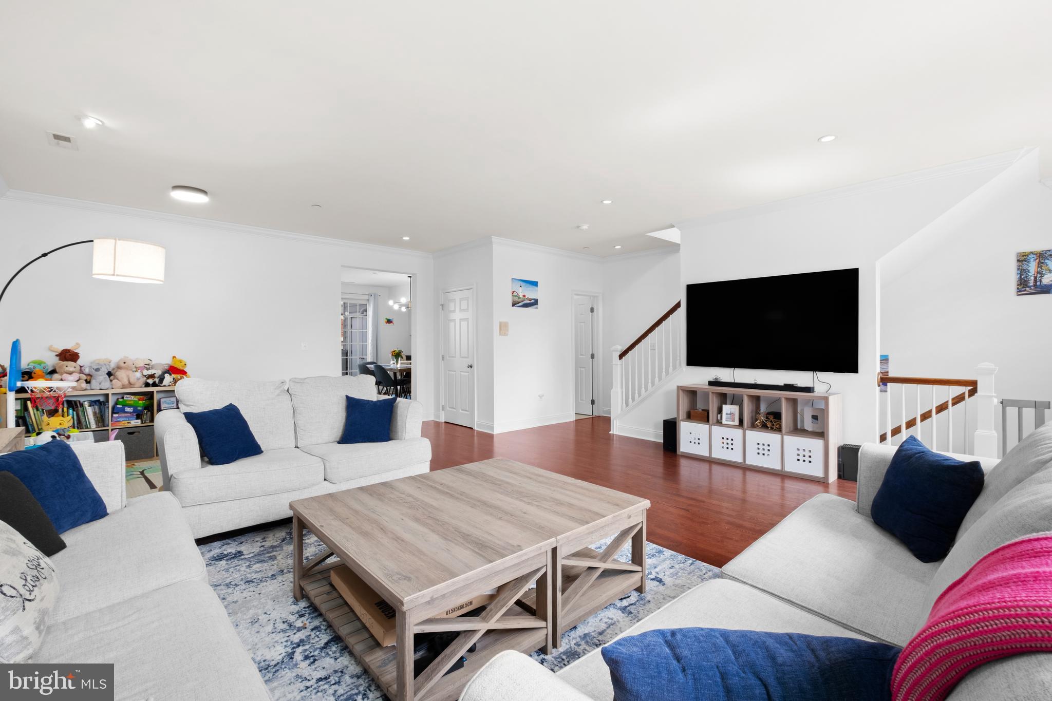 NAVAL SQUARE - Residential