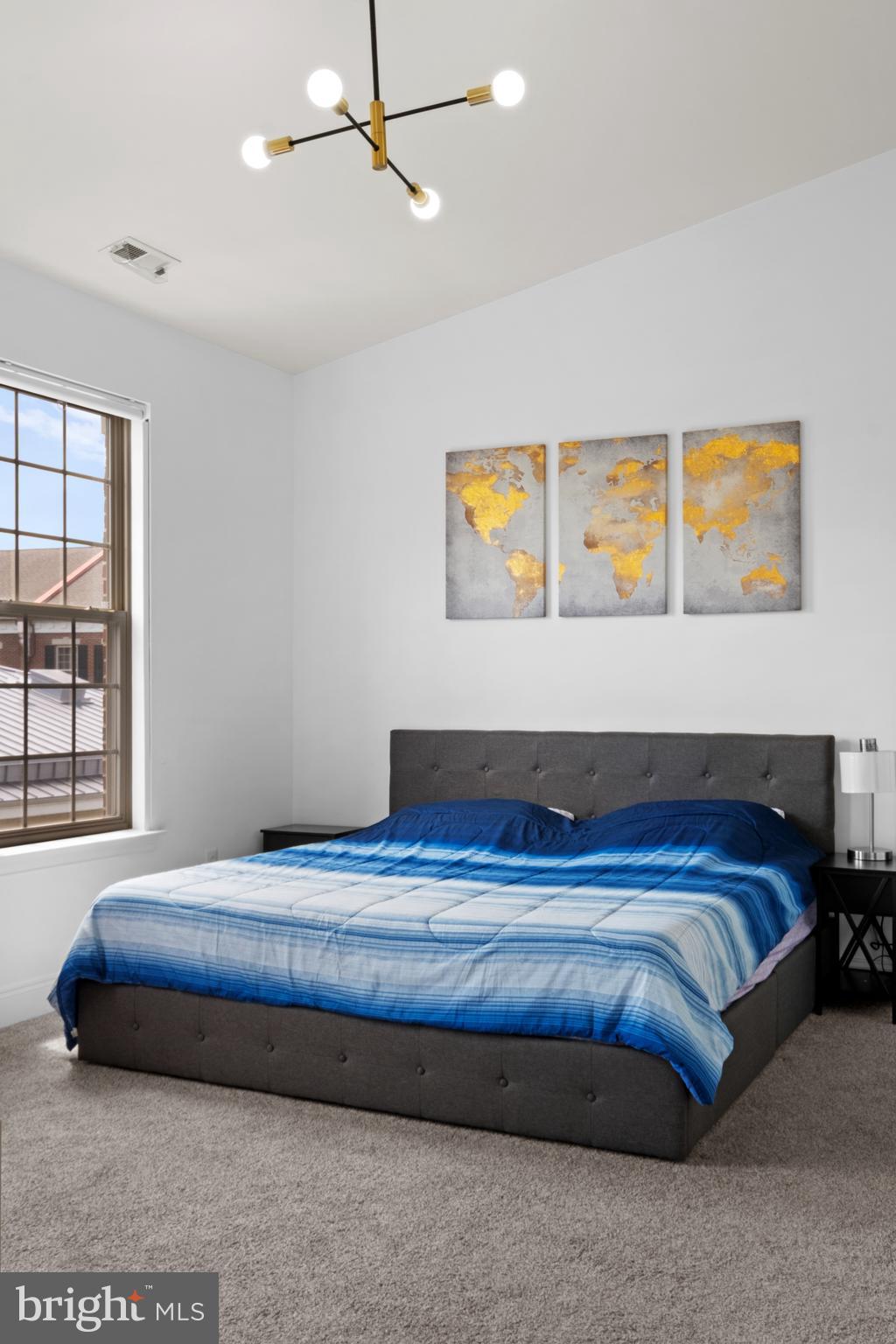 NAVAL SQUARE - Residential