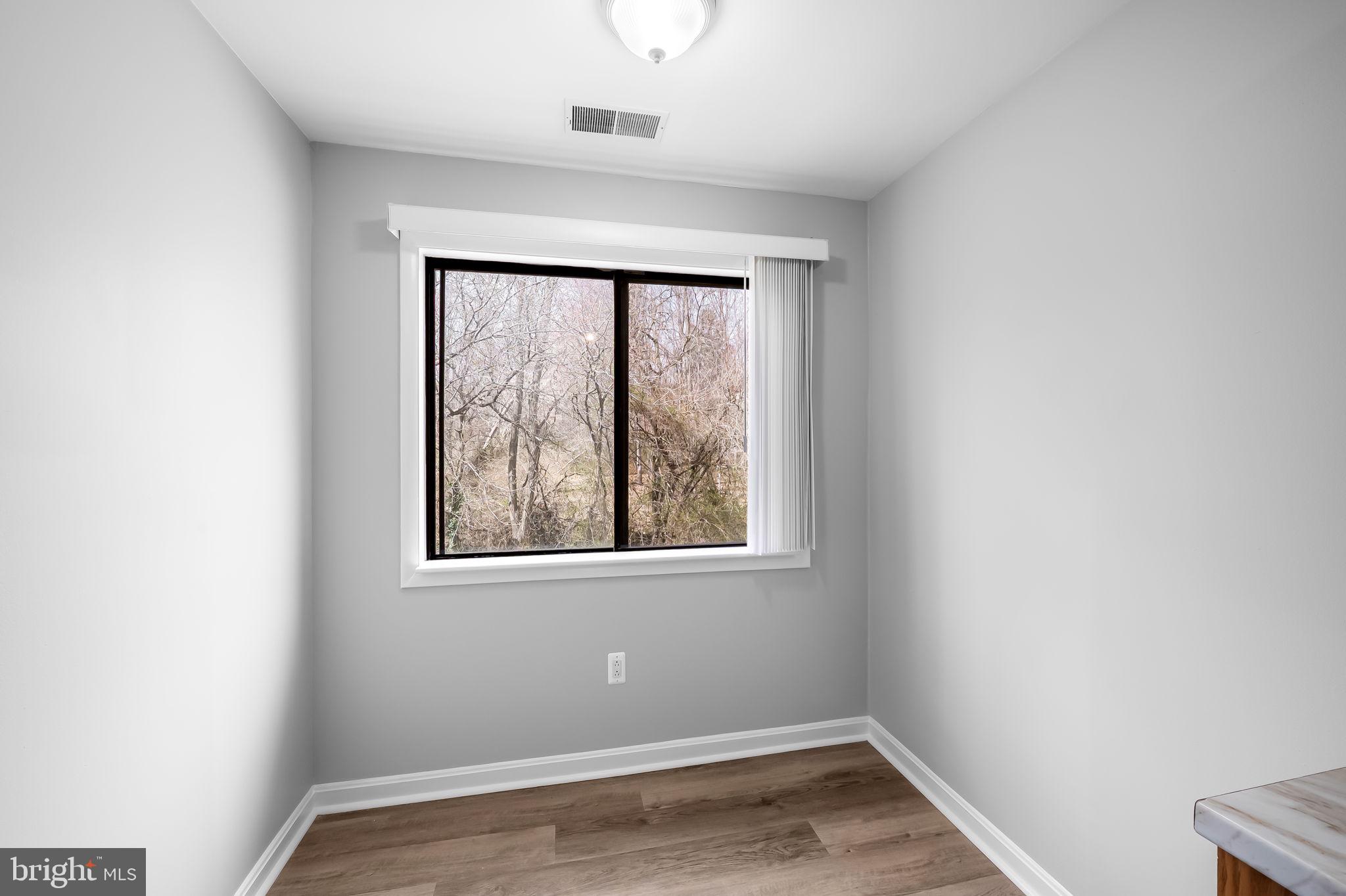 HAMPSTEAD VALLEY - Residential