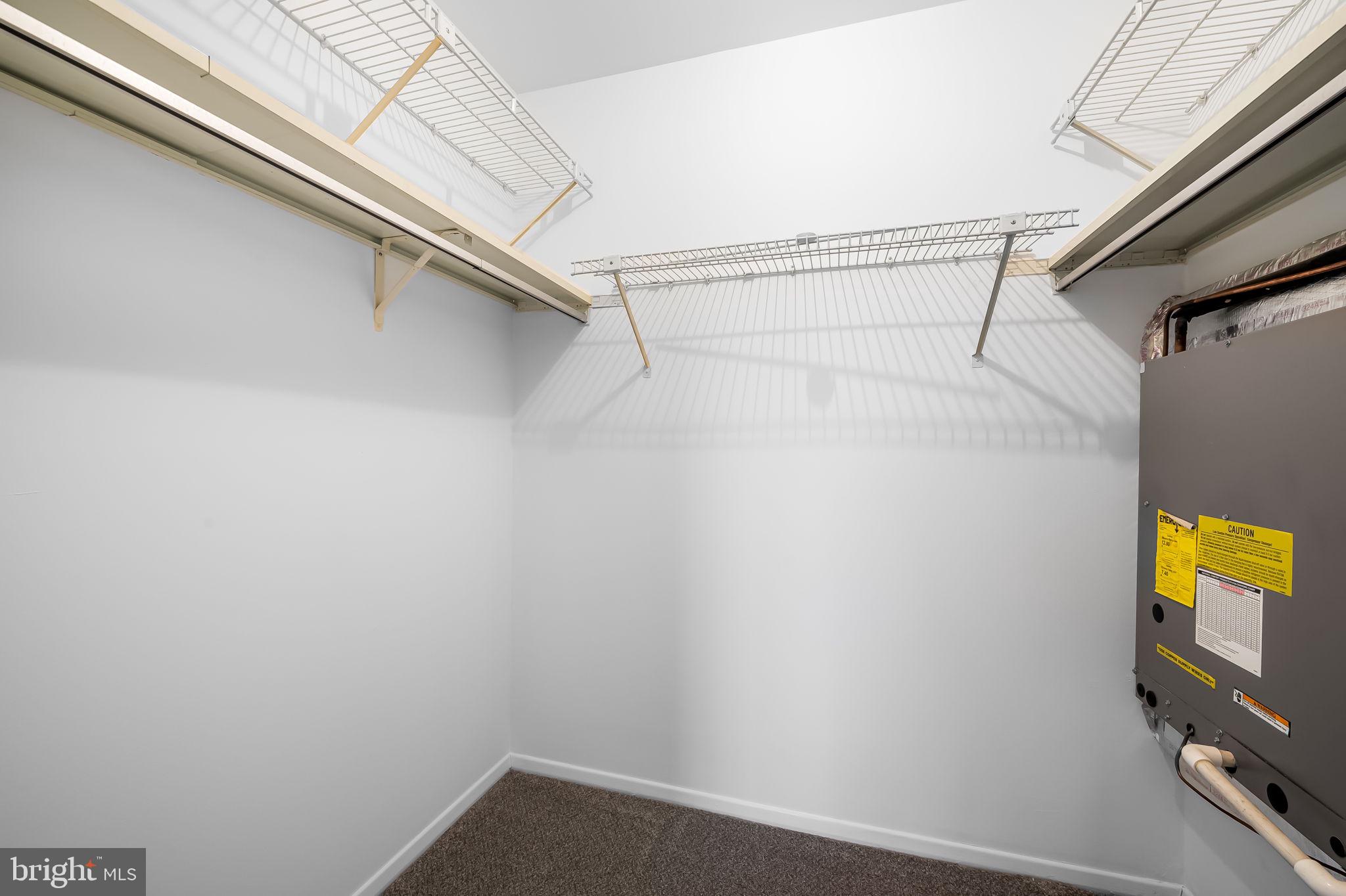 HAMPSTEAD VALLEY - Residential