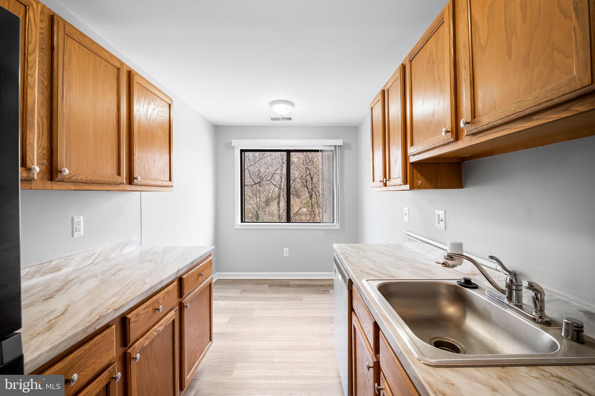 HAMPSTEAD VALLEY - Residential