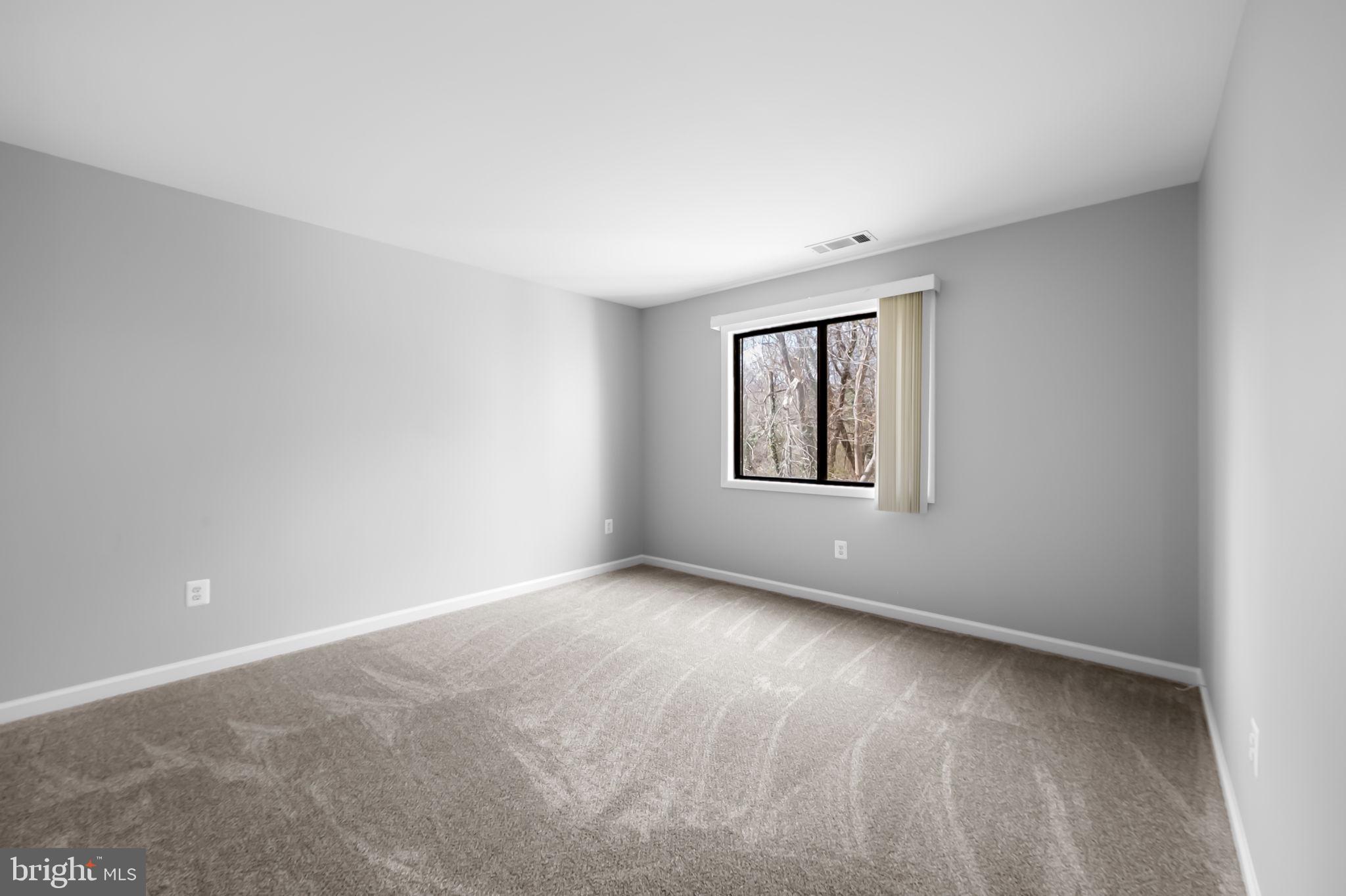 HAMPSTEAD VALLEY - Residential