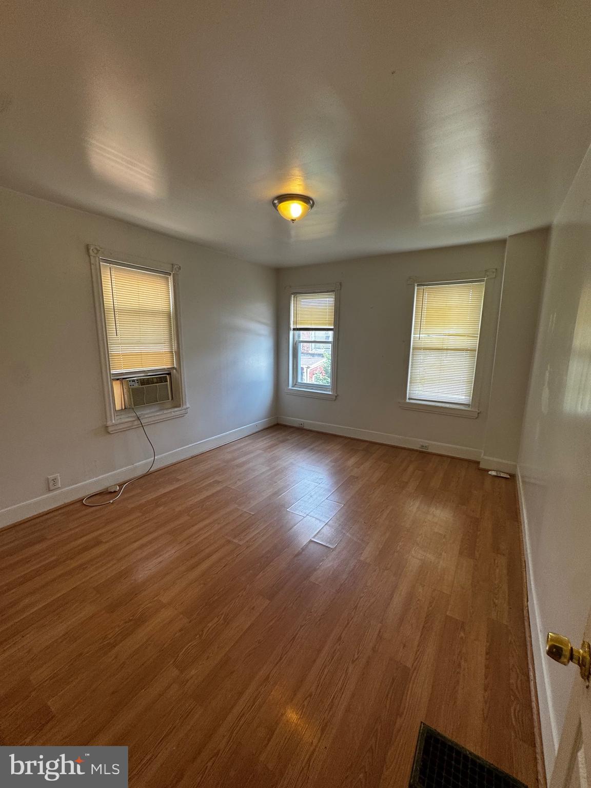 COBBS CREEK - Residential