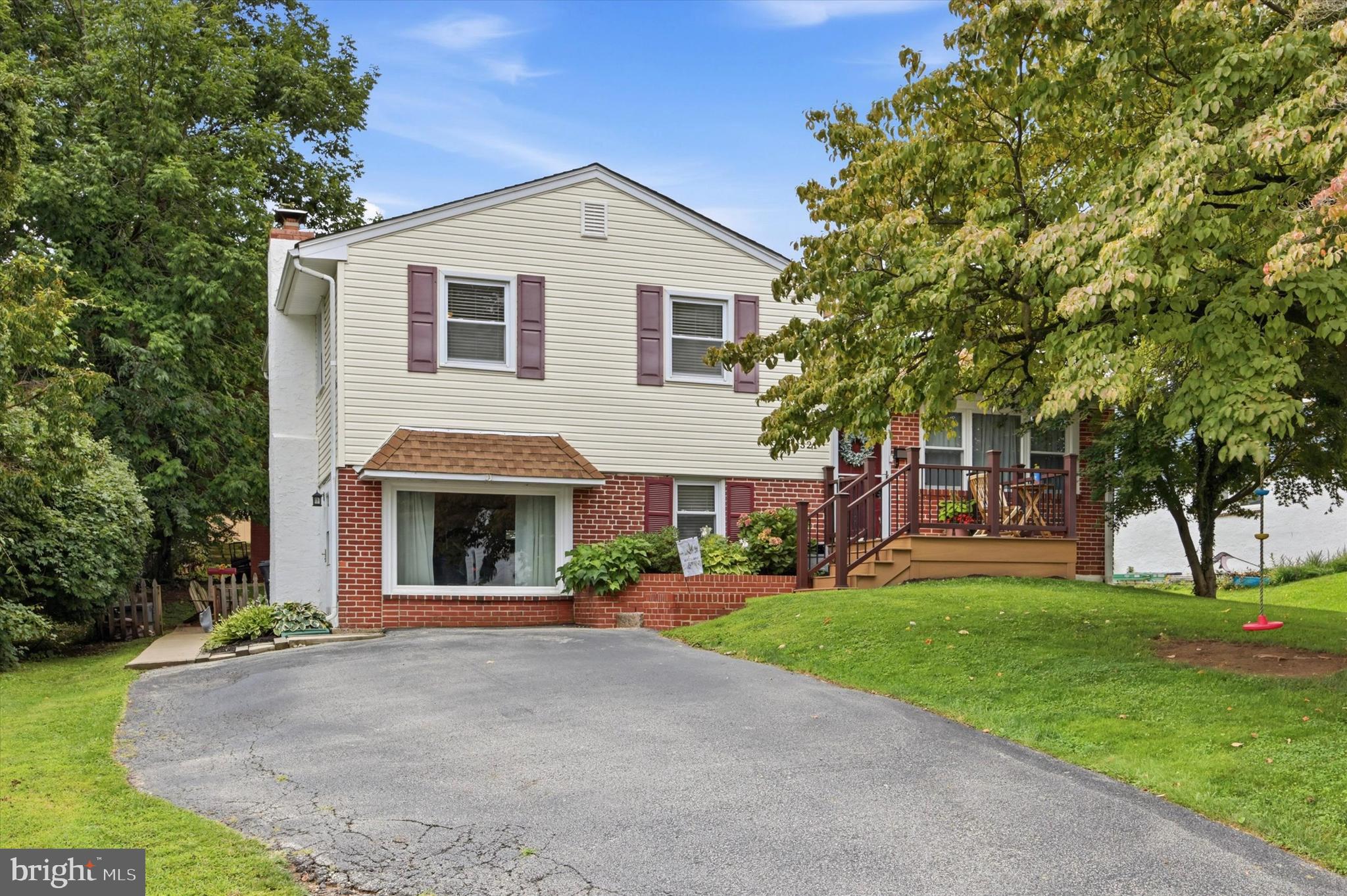 321 SUMMIT ROAD