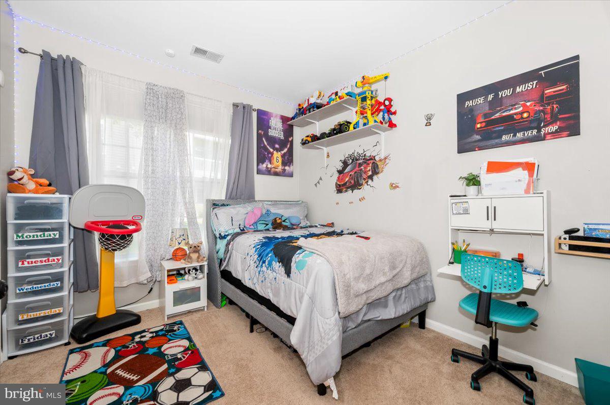 HAMPSHIRE HALL CONDO - Residential