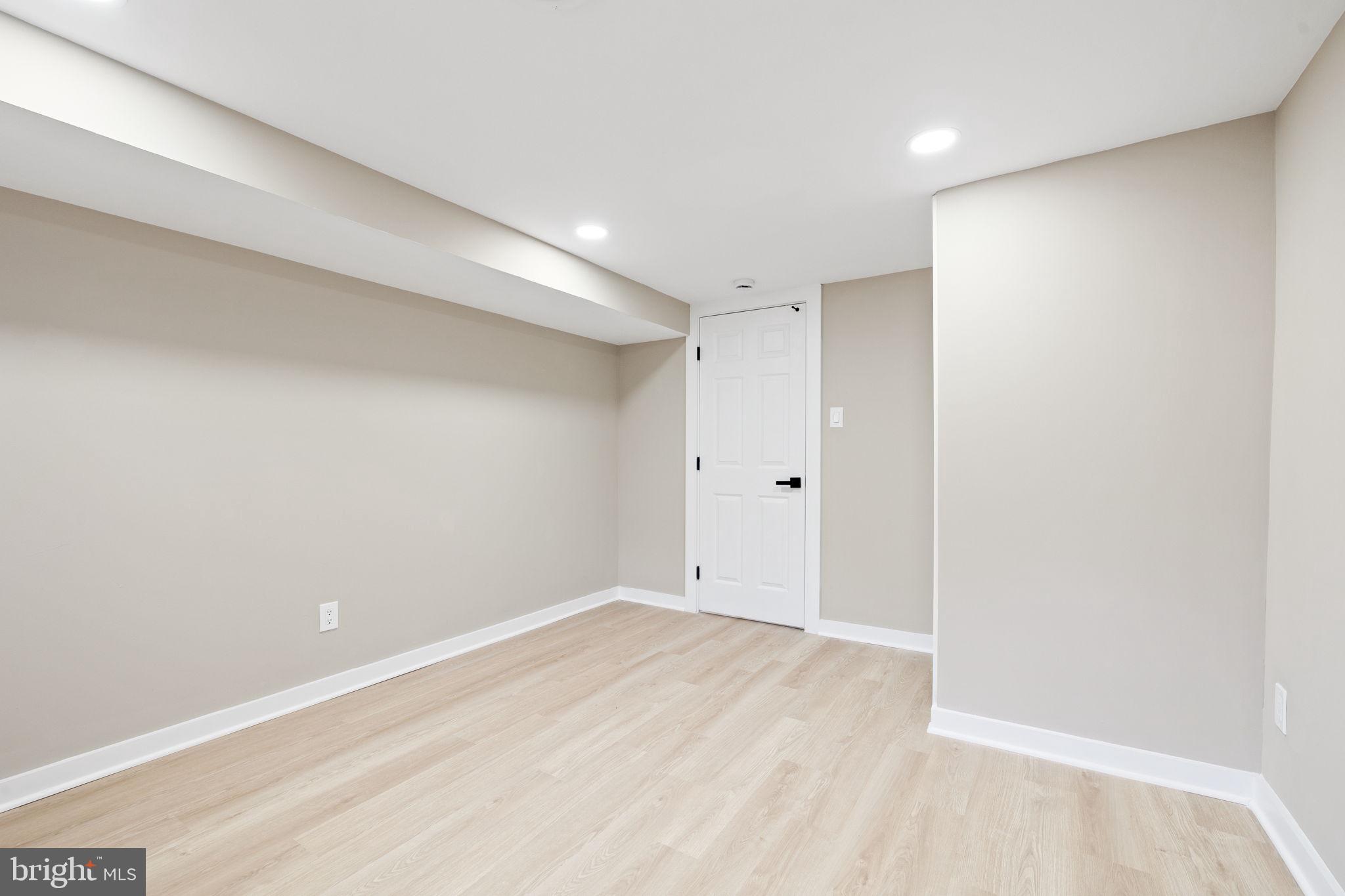 SPRINGFIELD - Residential