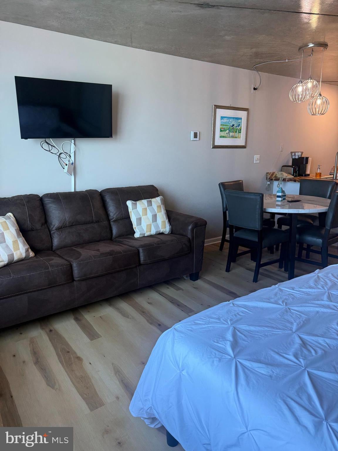 1515 BOARDWALK 908