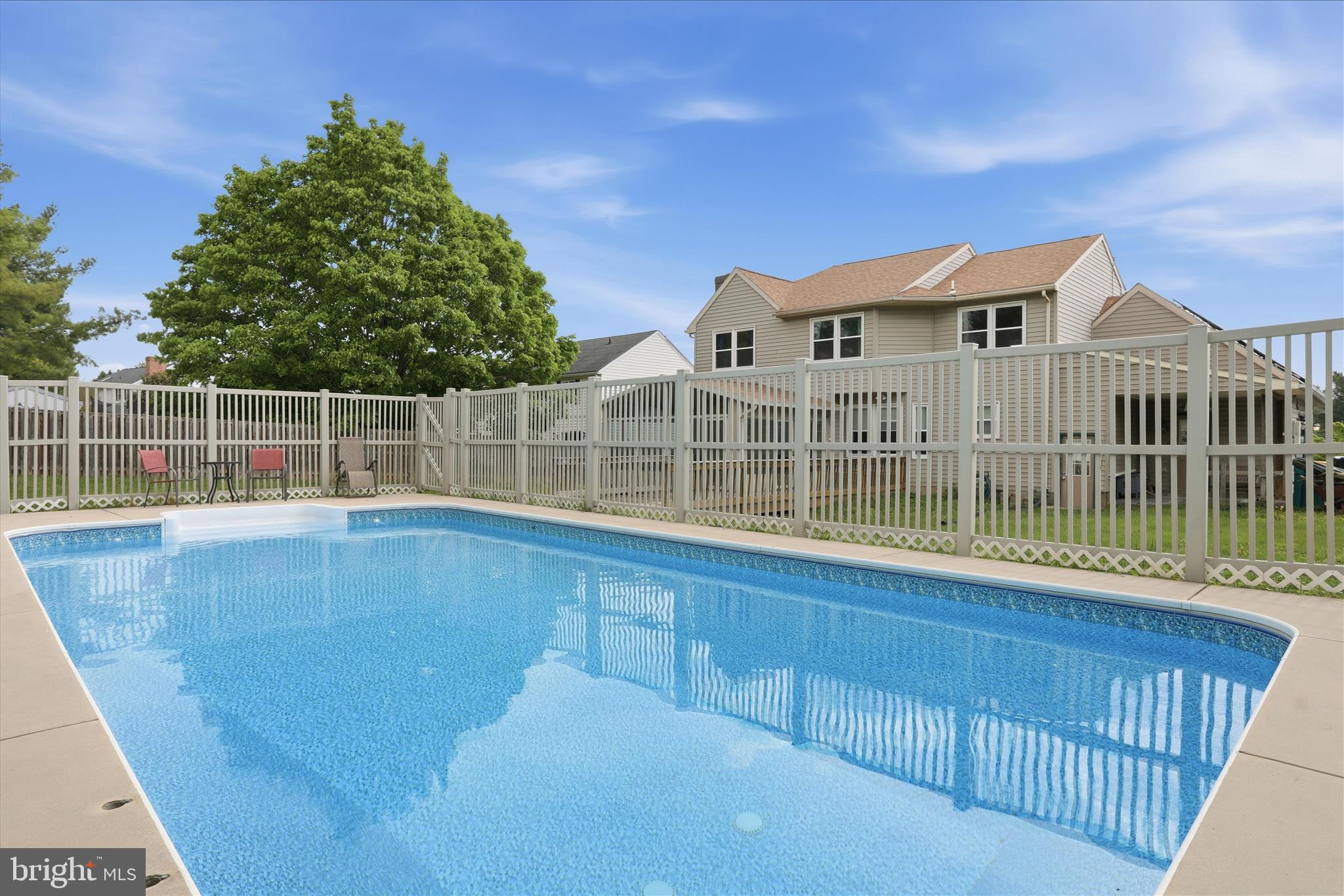 FAIRWAY MEADOWS - Residential