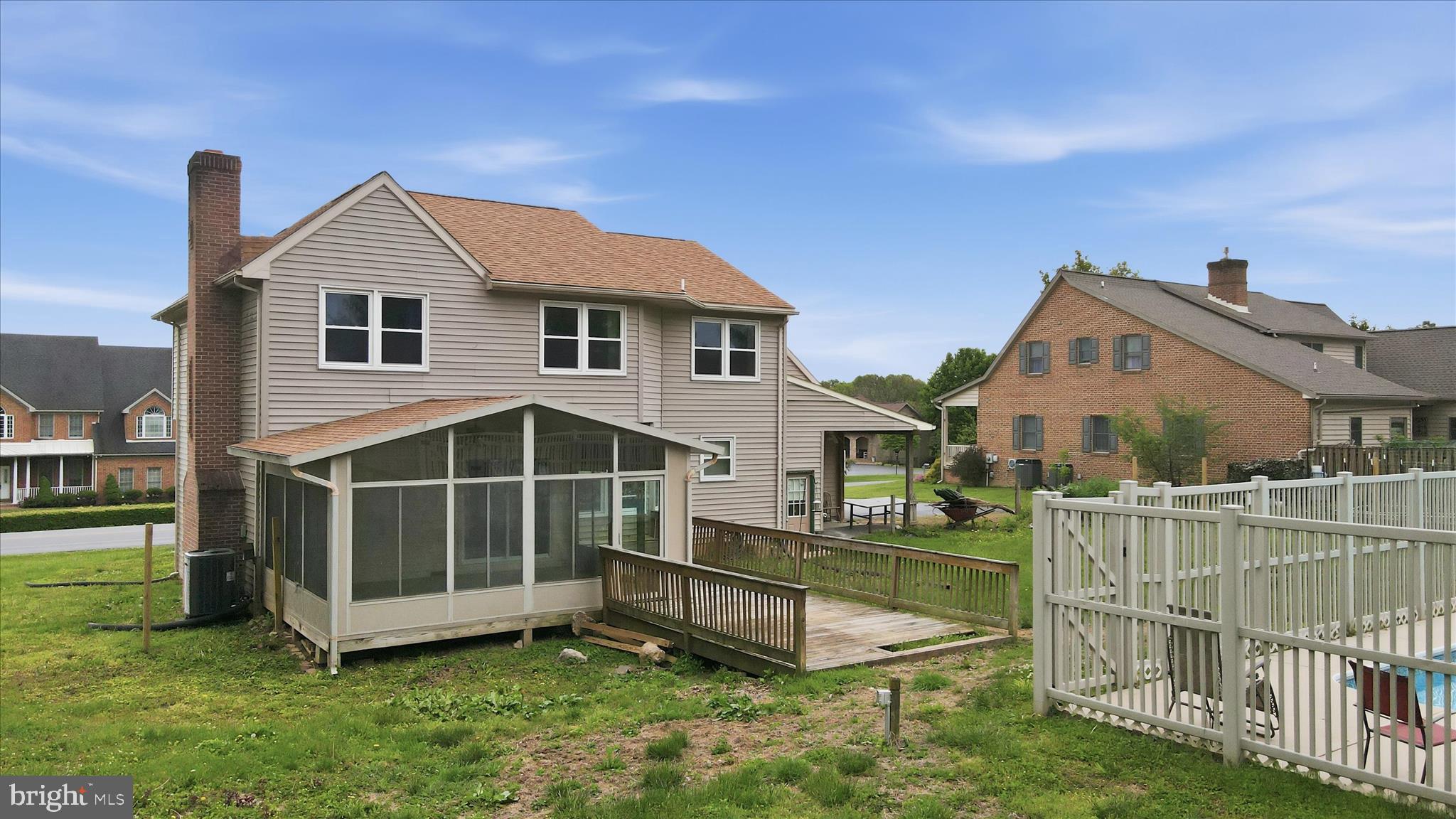 FAIRWAY MEADOWS - Residential