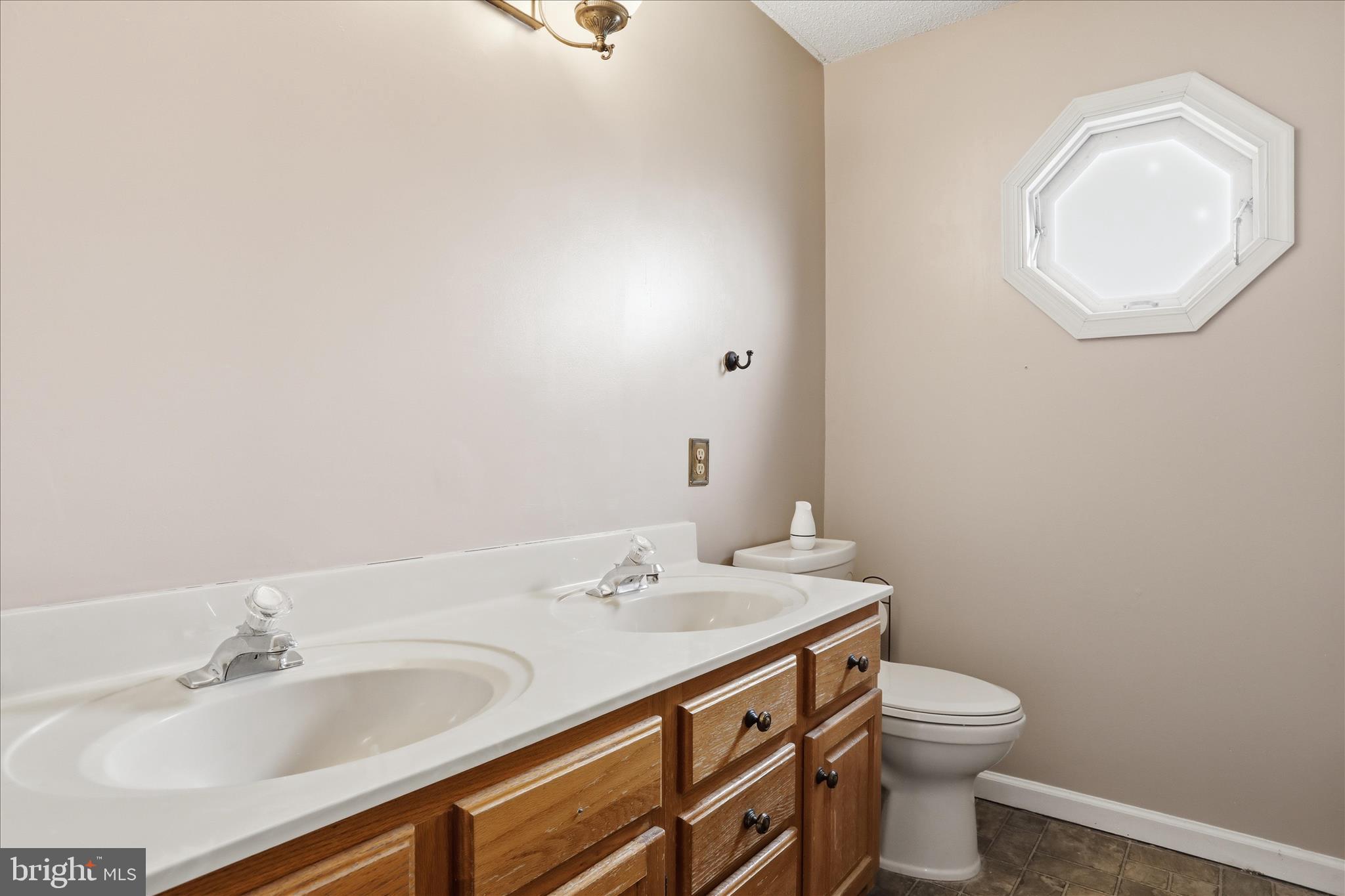 FAIRWAY MEADOWS - Residential