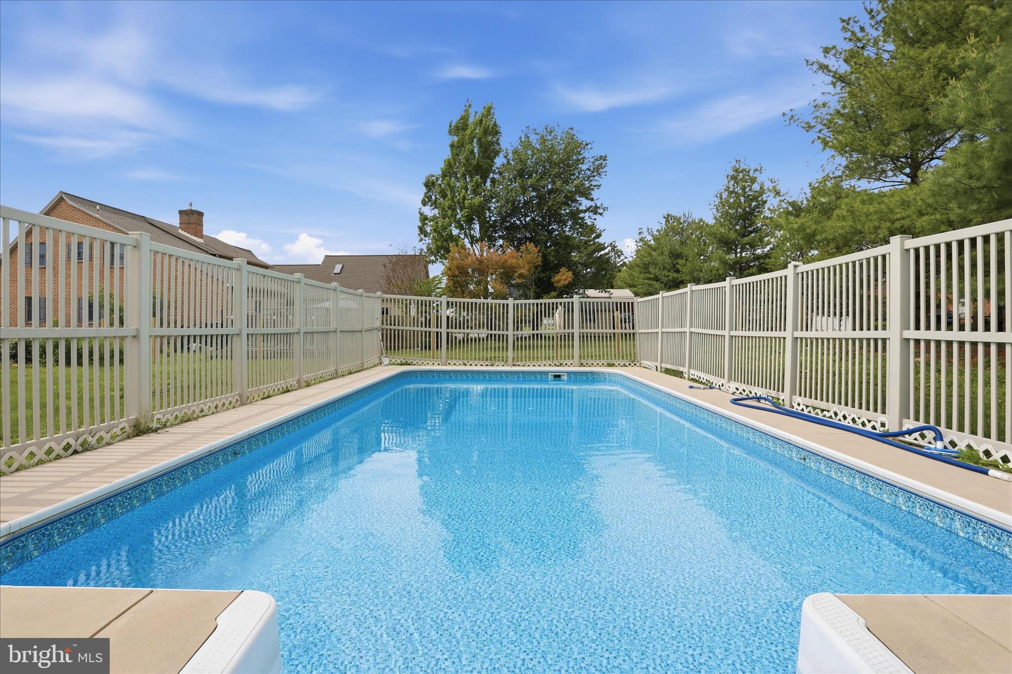 FAIRWAY MEADOWS - Residential