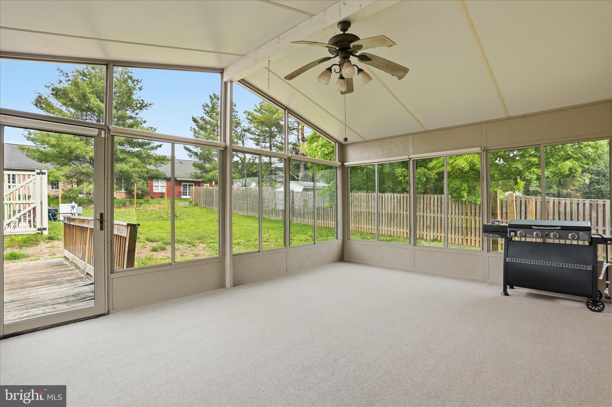 FAIRWAY MEADOWS - Residential