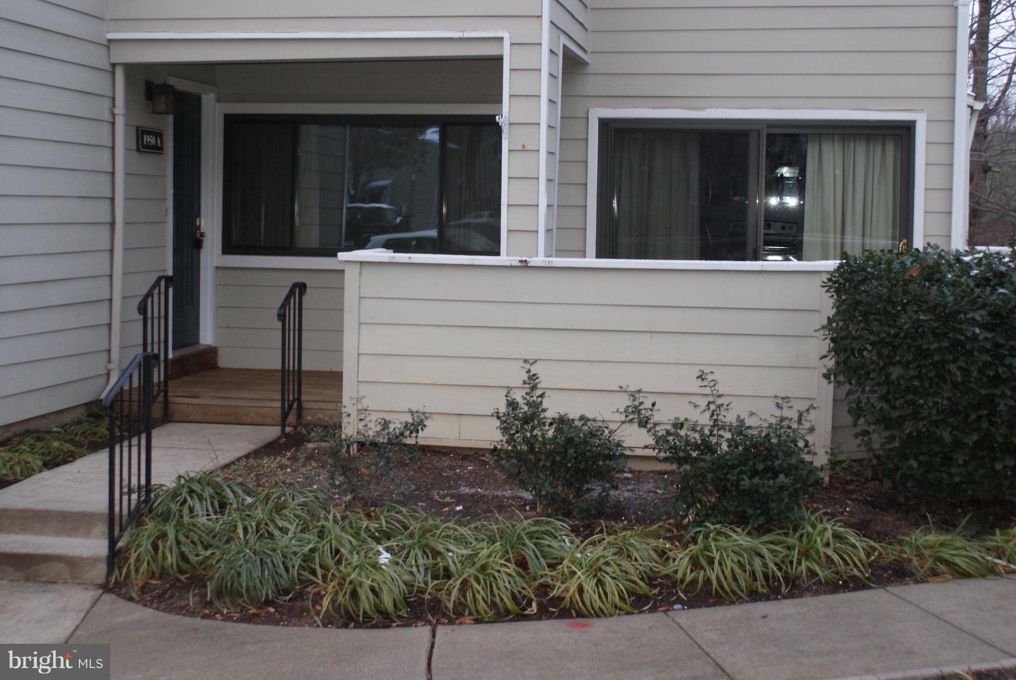 VILLARIDGE - Residential Lease