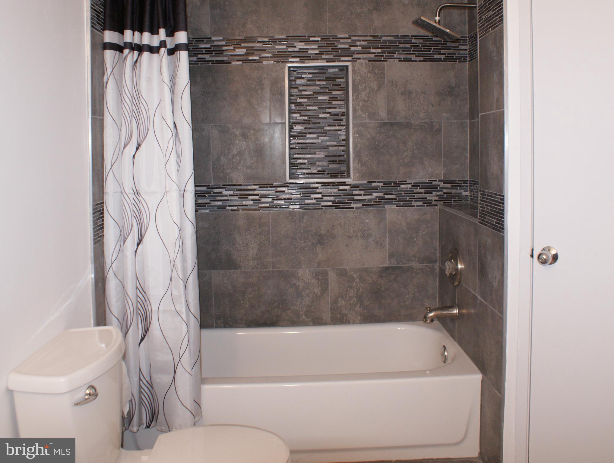 VILLARIDGE - Residential Lease