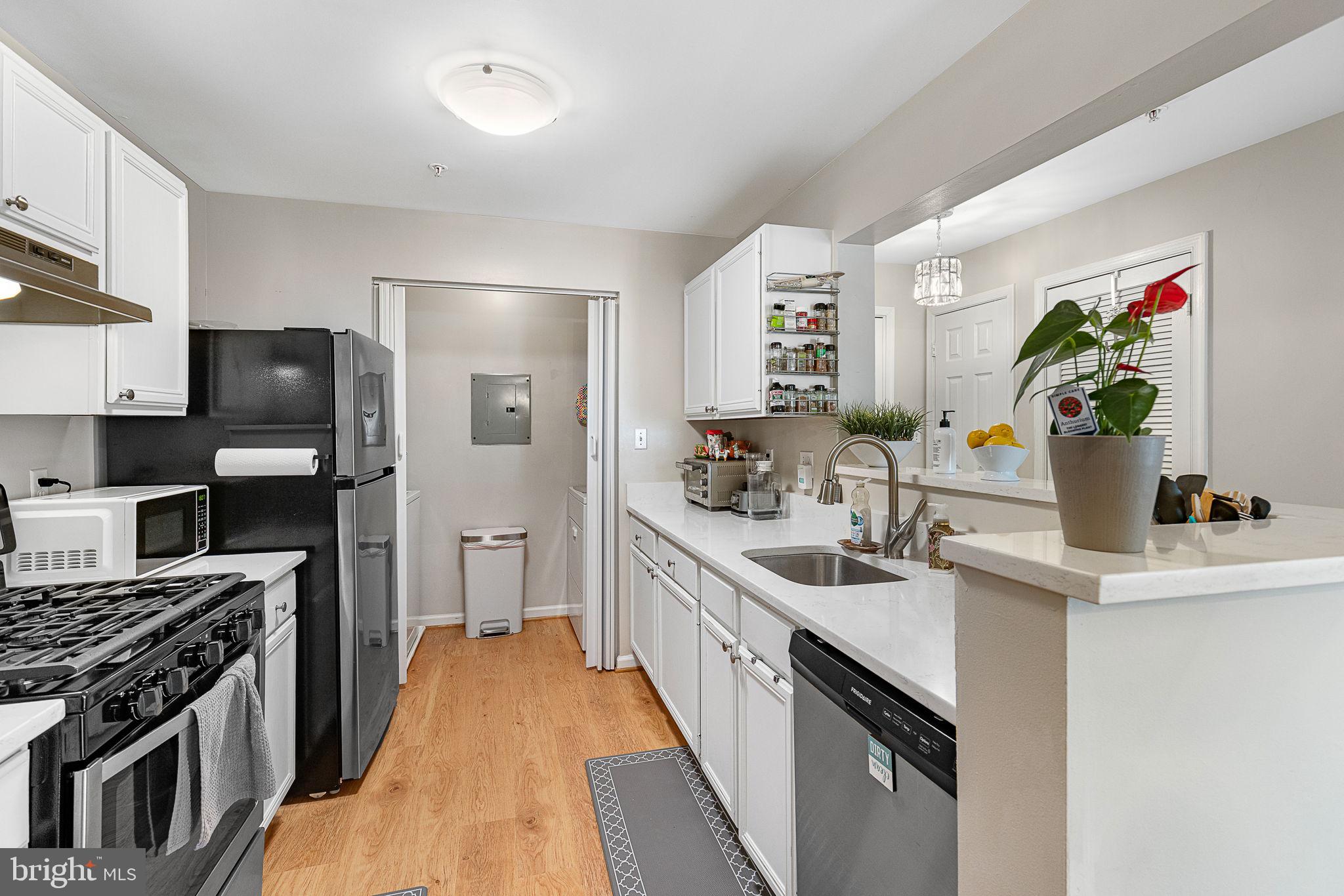 STRATFORD CONDOS - Residential