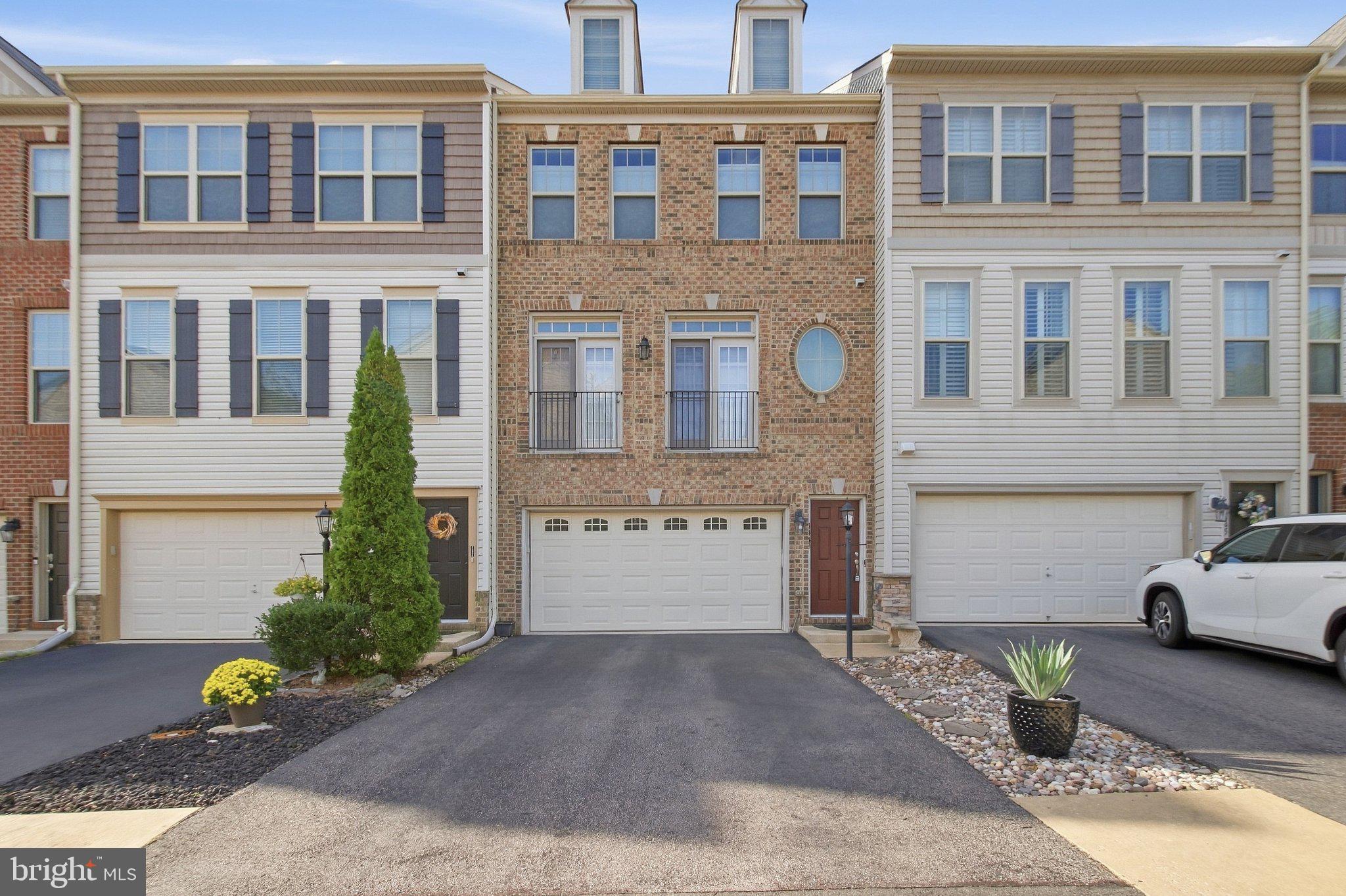 1443 OCCOQUAN HEIGHTS COURT
