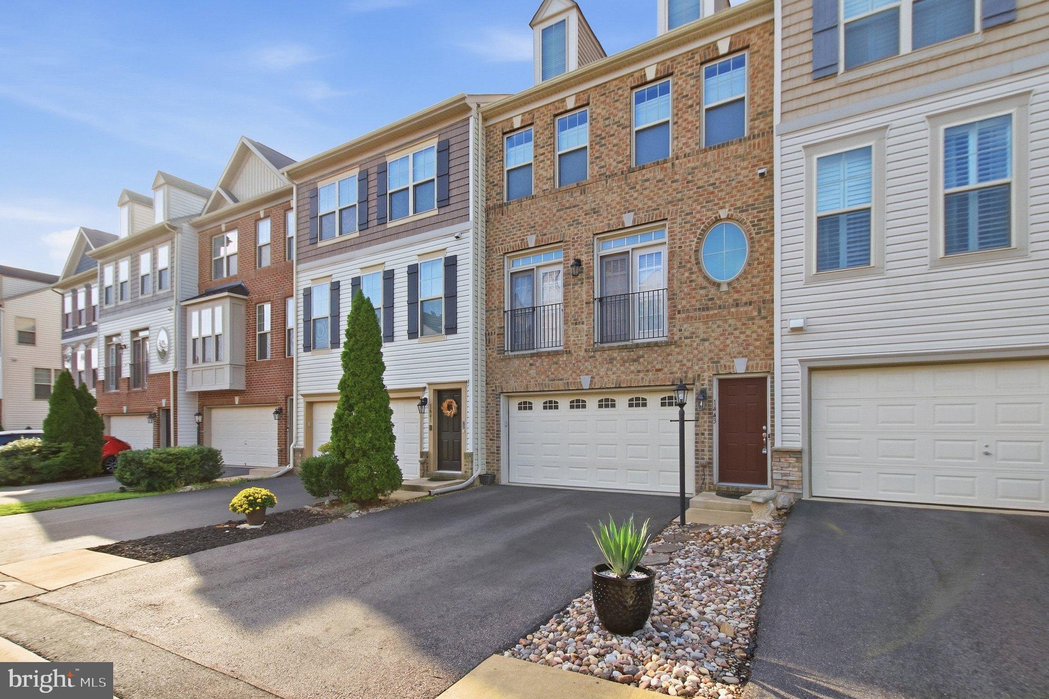 1443 OCCOQUAN HEIGHTS COURT