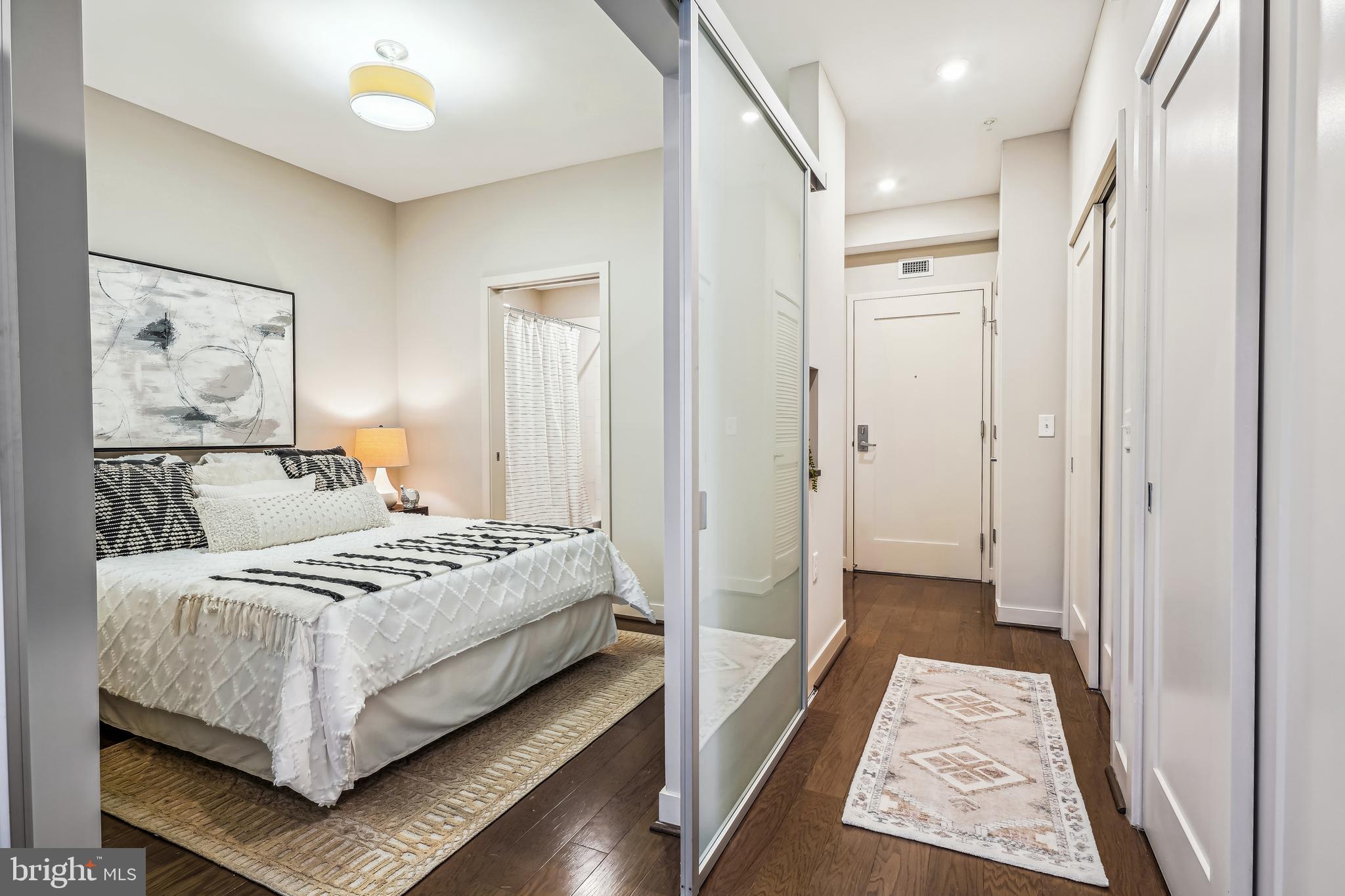 DOWNTOWN SILVER SPRING - Residential