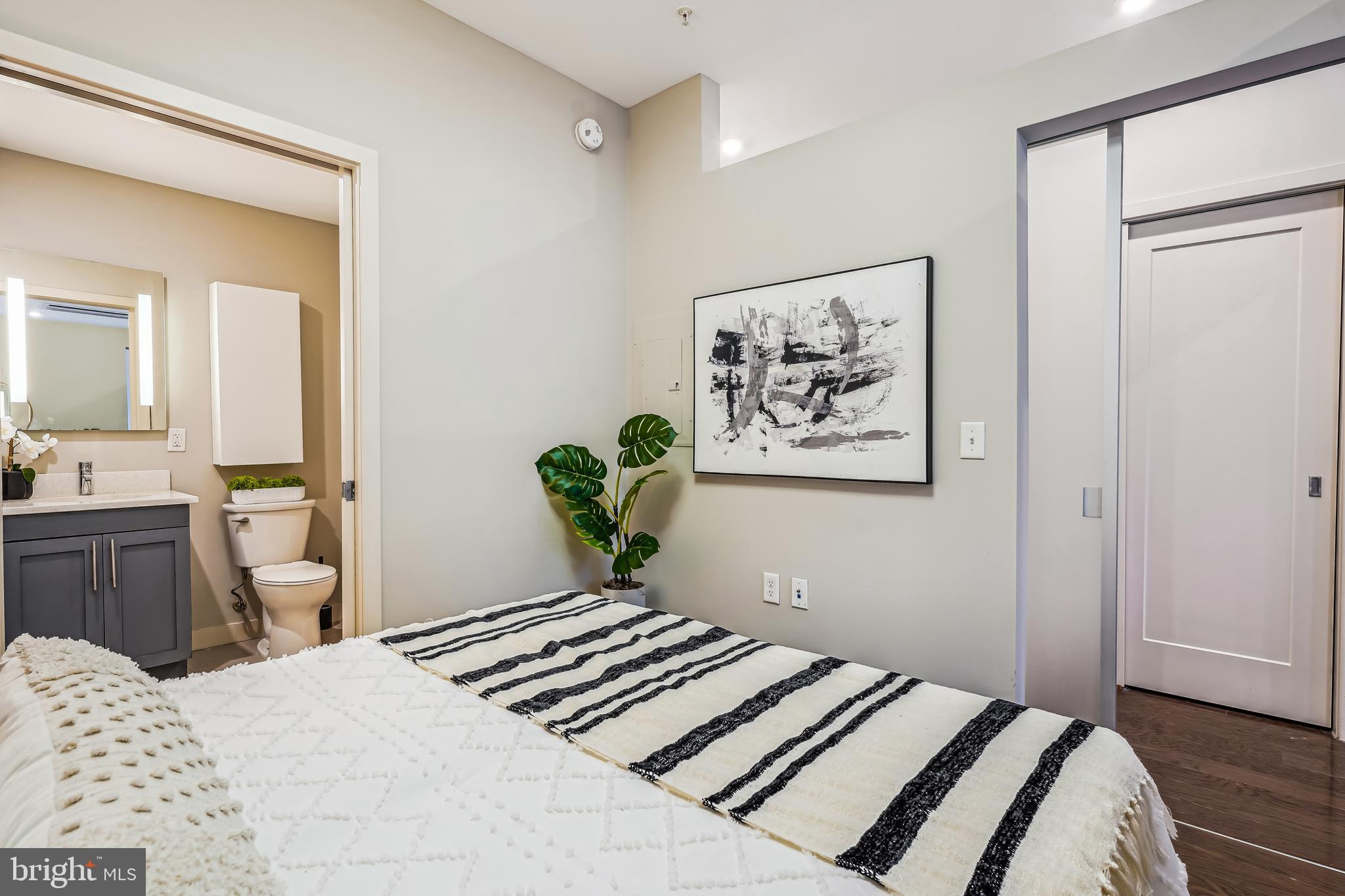 DOWNTOWN SILVER SPRING - Residential