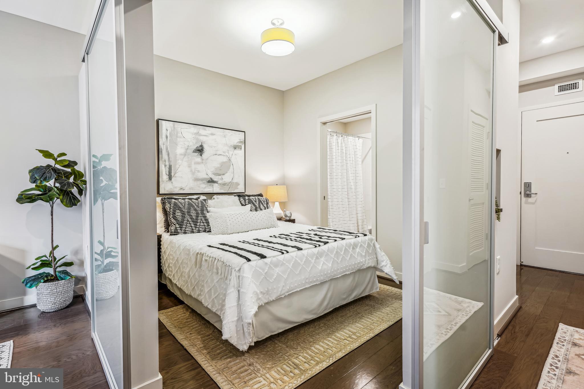 DOWNTOWN SILVER SPRING - Residential