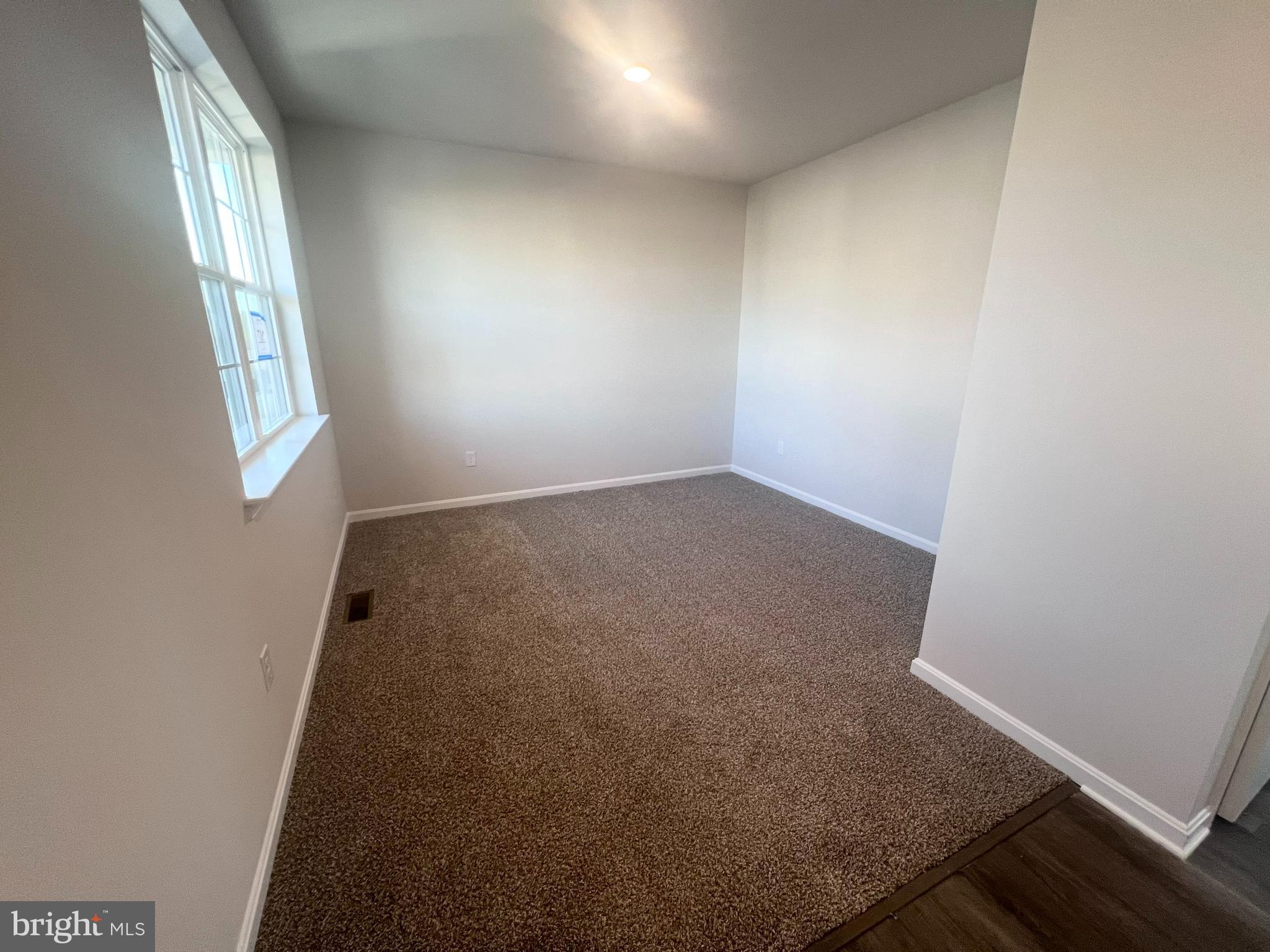 RED HILL - Residential