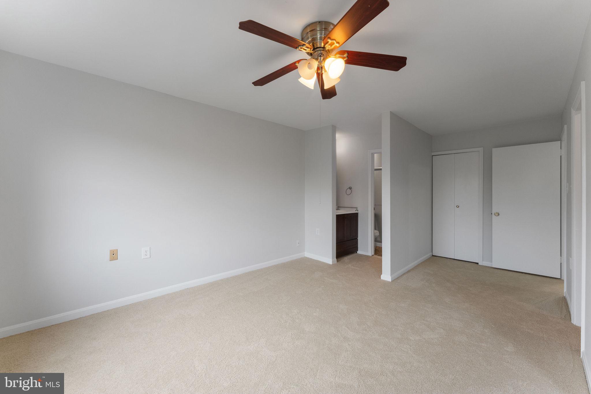 EXETER SQUARE - Residential