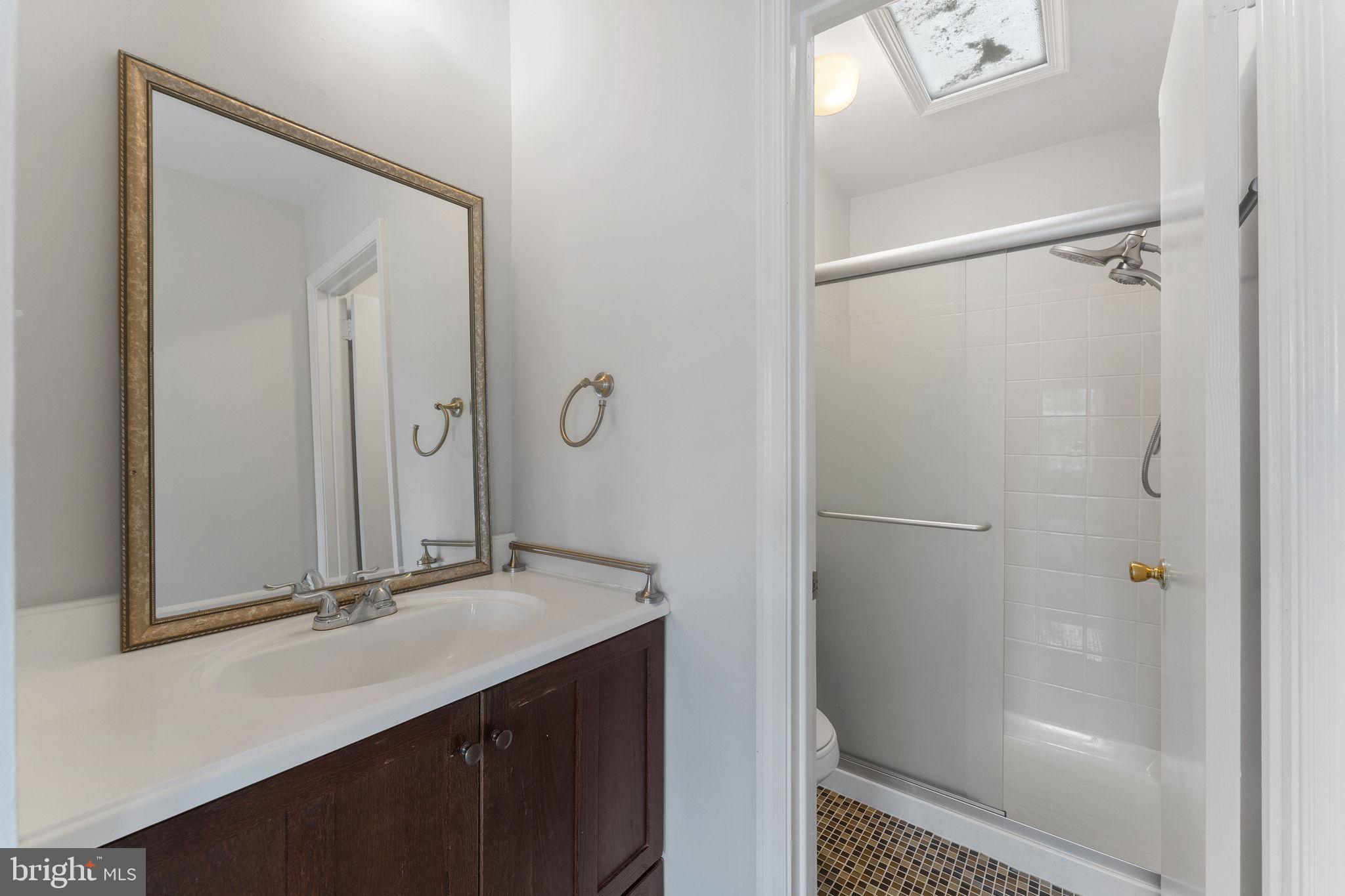 EXETER SQUARE - Residential