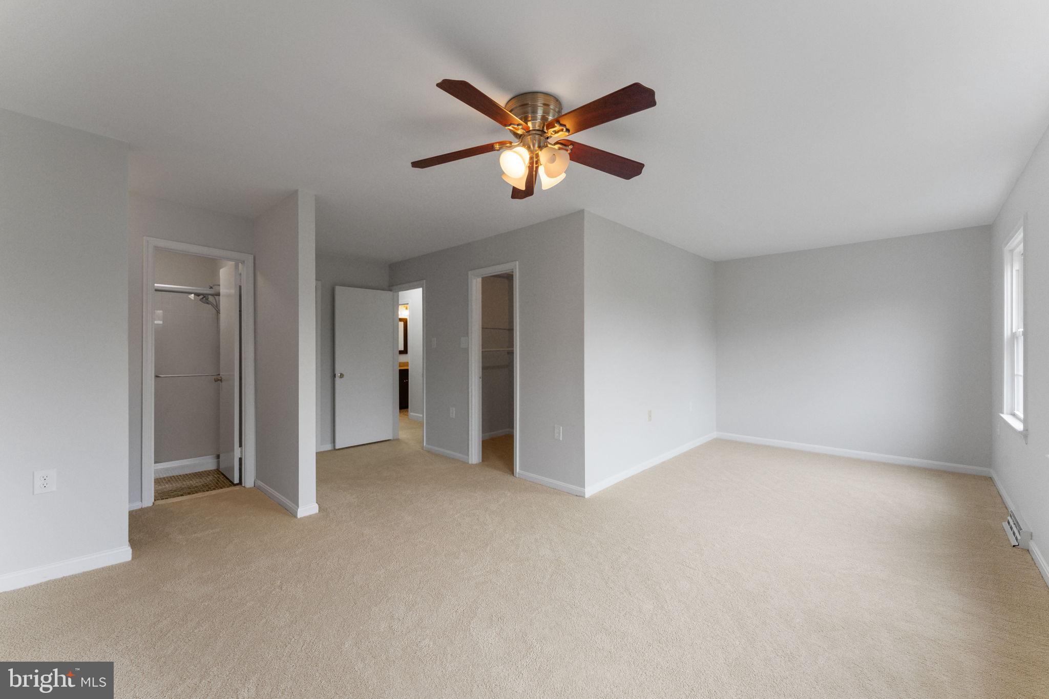 EXETER SQUARE - Residential