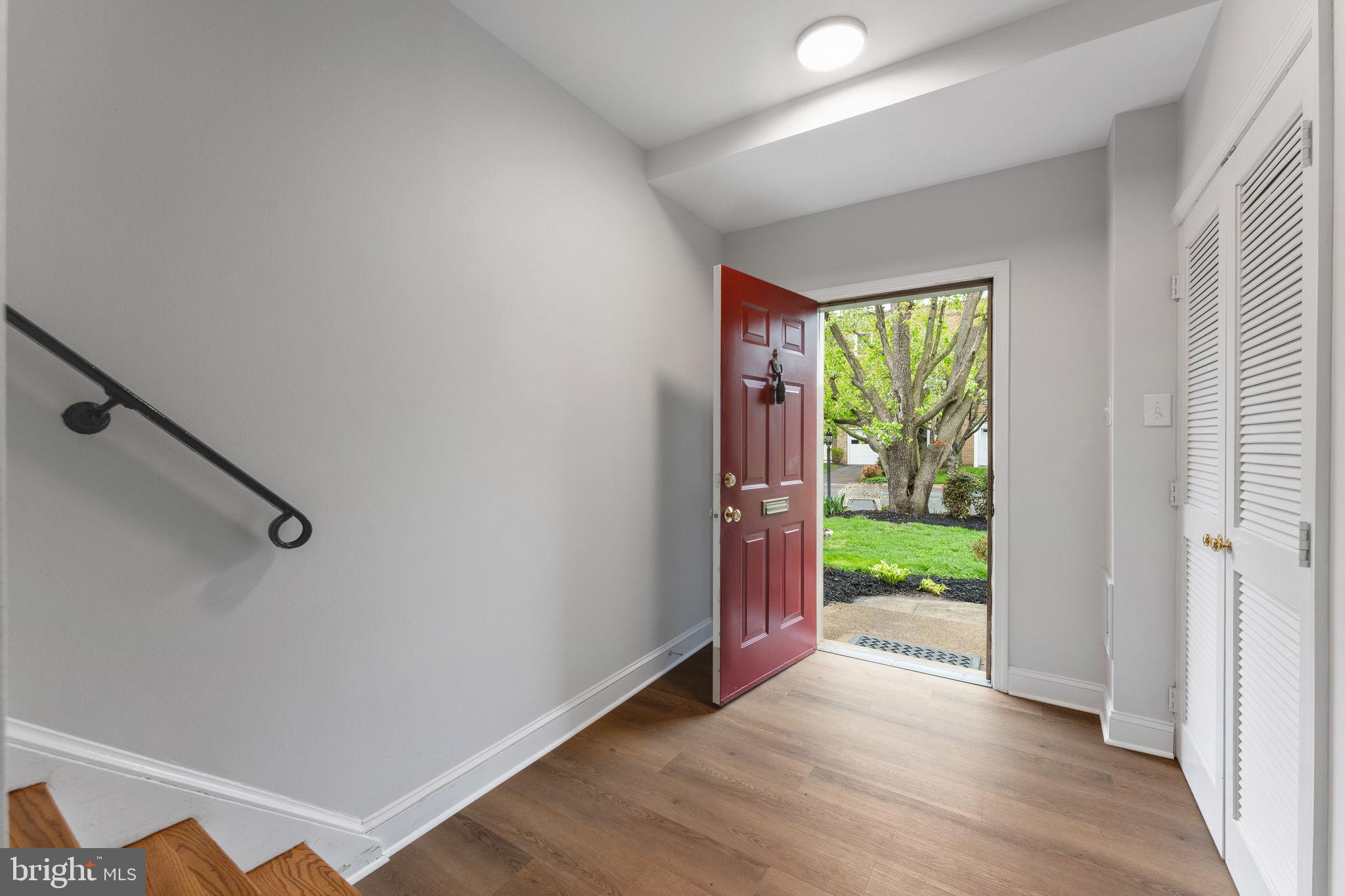 EXETER SQUARE - Residential