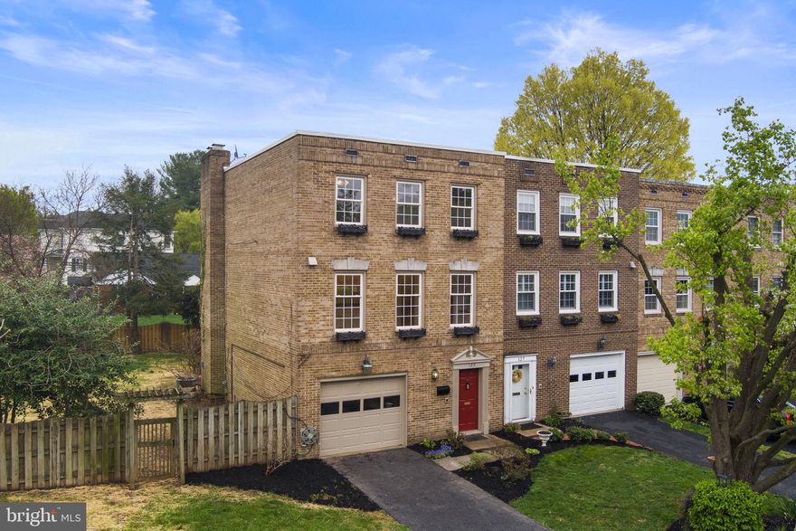 *** A VERY RARE & UNIQUE OPPORTUNITY TO OWN A GREAT 2268 SQFT HOME IN DOWNTOWN LEESBURG UNDER $700,000 WITH A 1-CAR GARAGE ***THE HOME IS BLESSED WITH A MASSIVE PRIVATE YARD ON A CUL DE SAC.  THIS  3 LEVEL END-UNIT TOWNHOUSE IS SECURE & PRIVATE WITH 5-FOOT TALL  BRICK AND WOOD PERIMETER FENCE ** THE DELIGHTFUL DOMICILE IS SUNPLASHED ALL DAY & HAS 4 BEDROOMS AND 3.5 BATHS  -THIS TOWNHOMW HAS JUST BEEN REFURBISHED WITH REFINISHED HARDWOOD, NEW LTP & NEW CARPET THROUGHOUT HOME.  THE HOME HAS BEEN COMPLETELY REPAINTED TOP TO BOTTOM WITH A INVITING "CITY LIGHT' GRAY. NEW LIGHT FIXTURES HAVE BEEN ADDED TOO. THE LOWER LEVEL WITH NEW LTP HAS A WALKOUT BASEMENT,  A FULL BATH AND 4TH BEDEOOM/HOME OFFICE HAS WOOD-BURNING FPL , A BUILT-IN OFFICE SYSTEM AND DIRECT ACCESS TO BACKYARD,  THE HARDWOOD STAIRS LEAD TO A VERY OPEN FLOOR PLAN - NATURALLY LIT & SPACIOUS WITH A 2nd WOOD-BURNING FPL, SUNKEN FAMILY ROOM AND SLIDING DOOR TO DECK AND BACKYARD.  THE KITCEHN IS REMARKABLY AMPLE IN SIZE AND CAN EASILY ACCOMODATE A TABLE OF 4.  FORMAL DINING AREA WITH LOTS OF BUILT CABINETRY FOR STORAGE THAT IS NEATLY TUCKED AWAY.  A HALF-BATH ON 2nd FLOOR TOO.  ANOTHER SET OF HARDWOOD STAIRS LEADS TO A 3 BEDROOMS & 2 FULL BATHS UPSTAIRS  WITH WASHER & DRYER ON BEDROOM LEVEL. ** PLENTY OF PARKING TOO *** ALL THIS LOCATED JUST 3 BOOKS FROM KING STREET **  EASILY WALK TO ALL  THE SHOPS, RESTAURANTS, & ENTERTAINMENT THAT MAKES LEESBURG ONE OF THE BEST SMALL TOWNS IN THE USA!