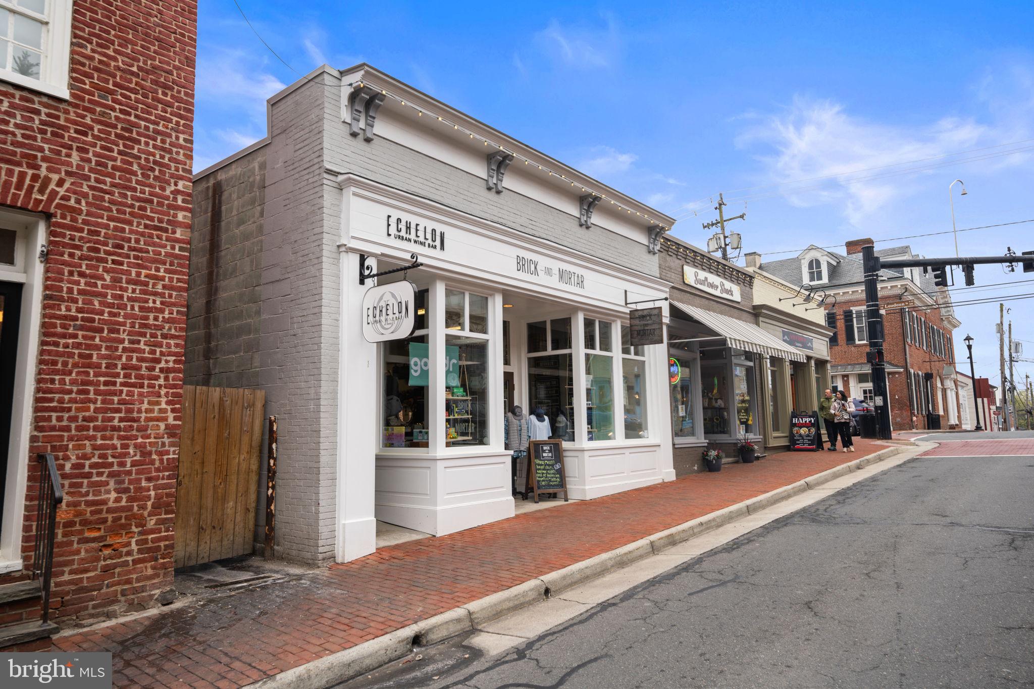 EXETER SQUARE - Residential