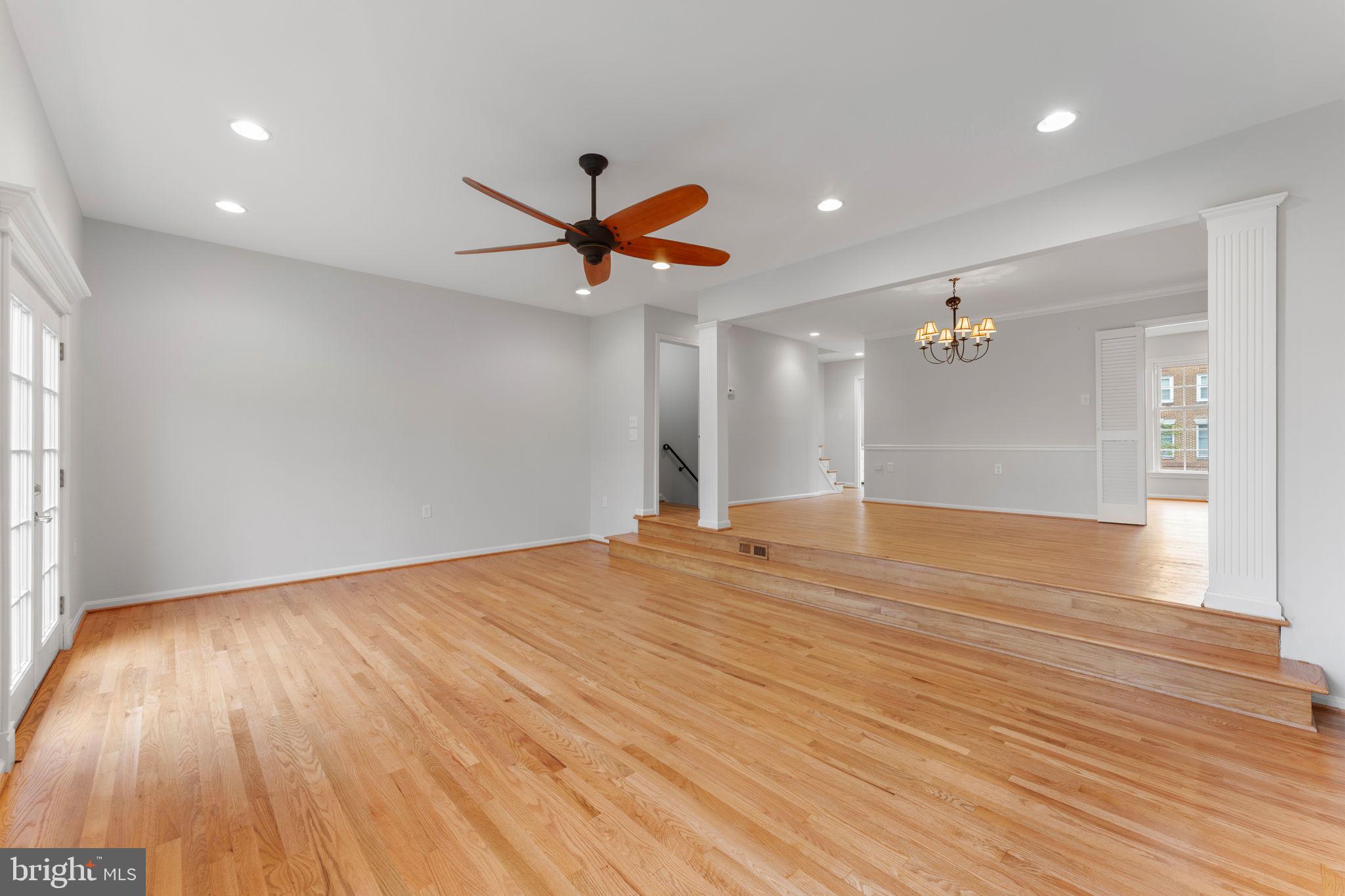 EXETER SQUARE - Residential