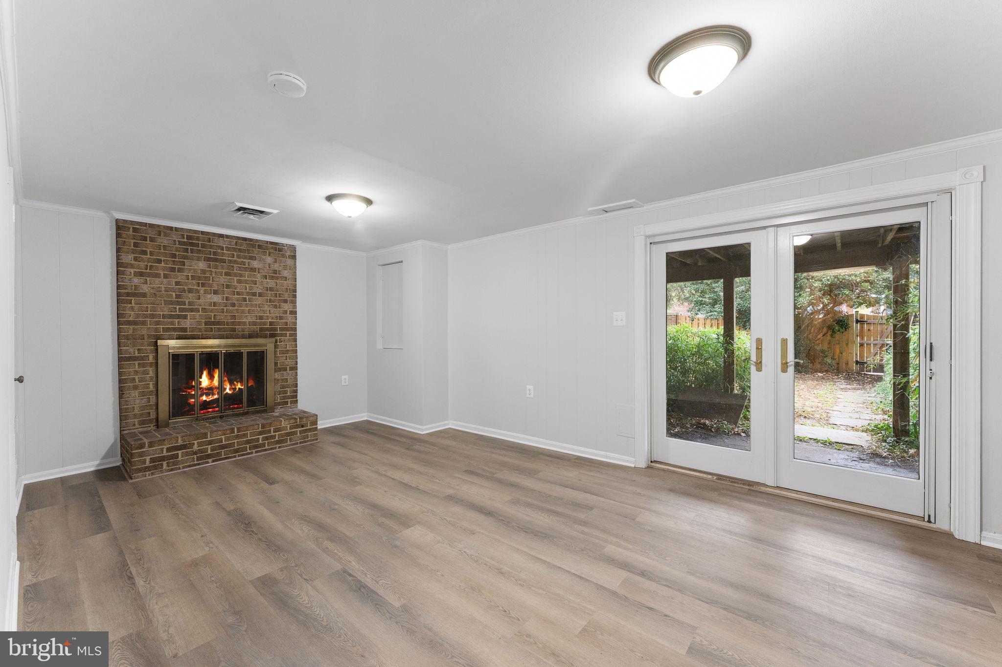 EXETER SQUARE - Residential