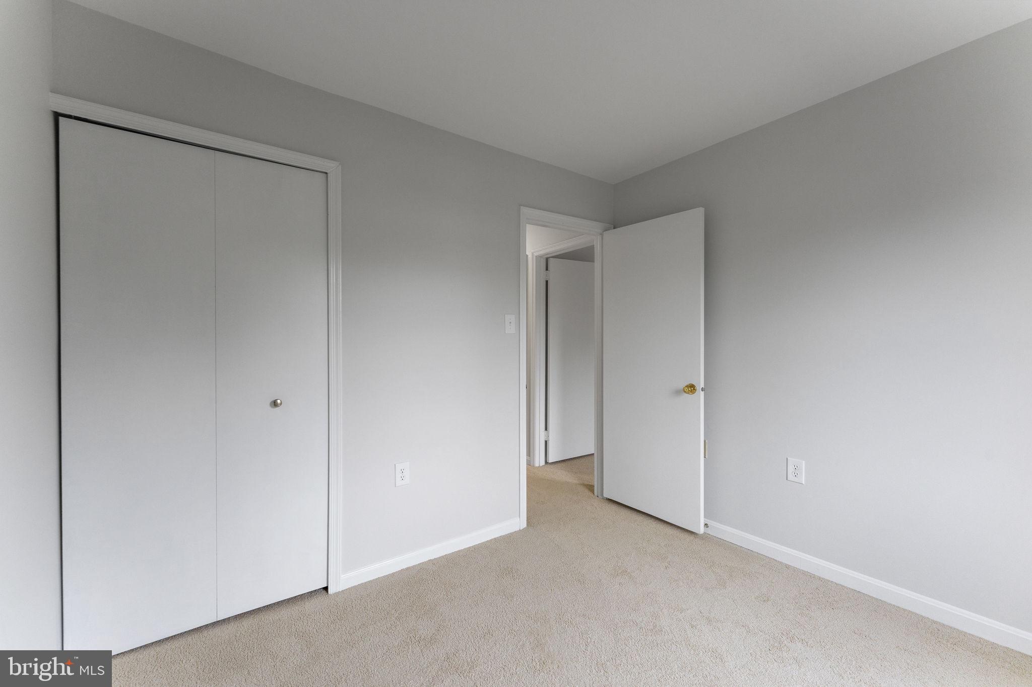 EXETER SQUARE - Residential