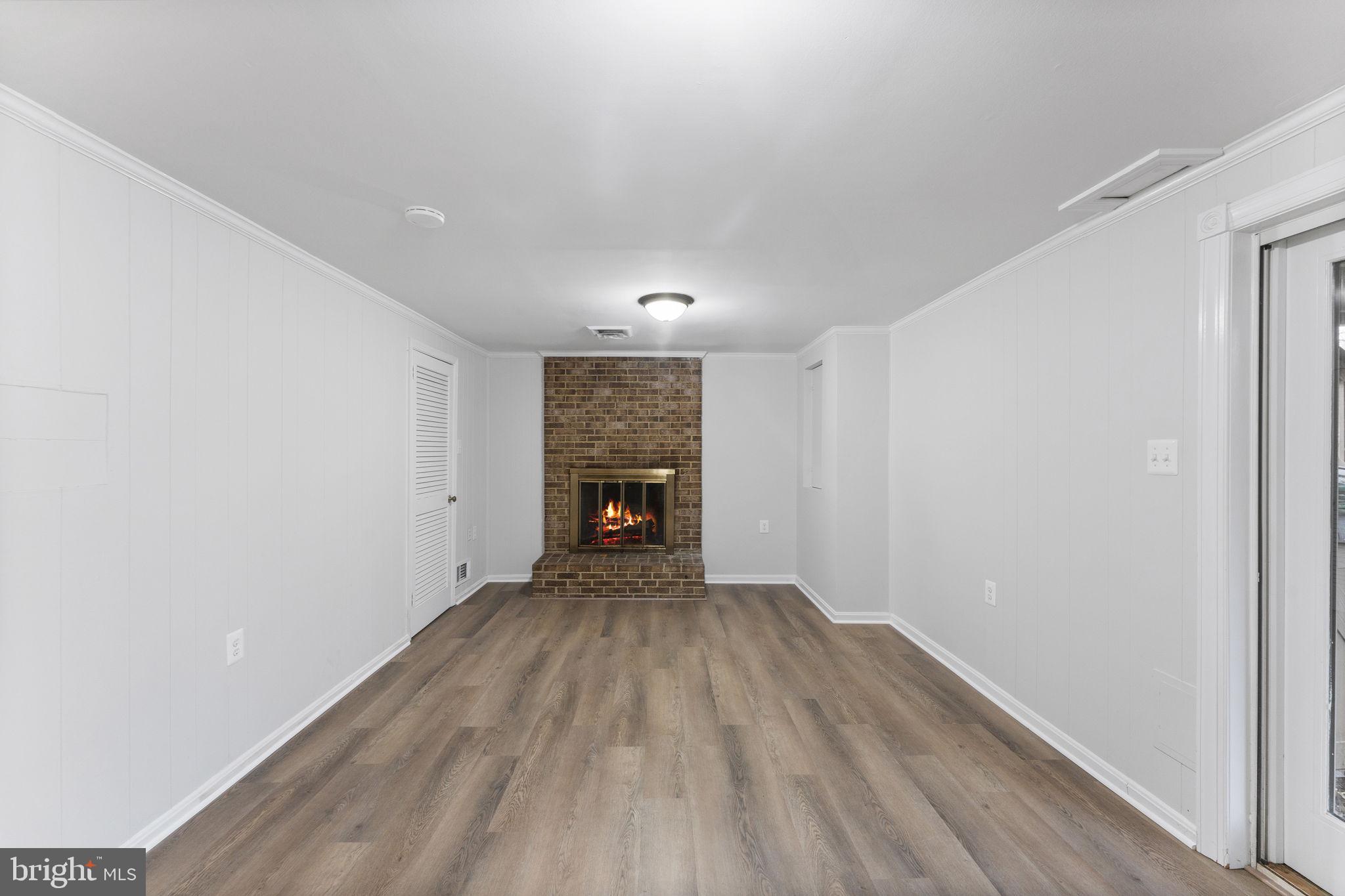 EXETER SQUARE - Residential