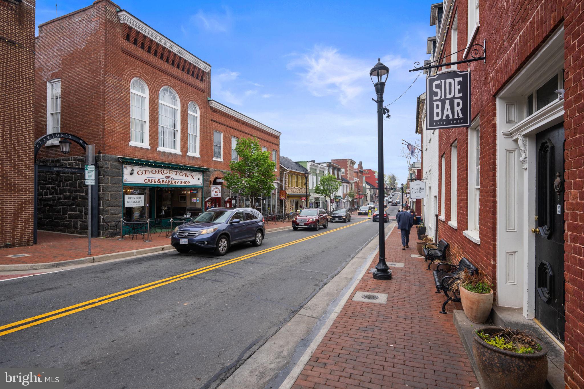 EXETER SQUARE - Residential