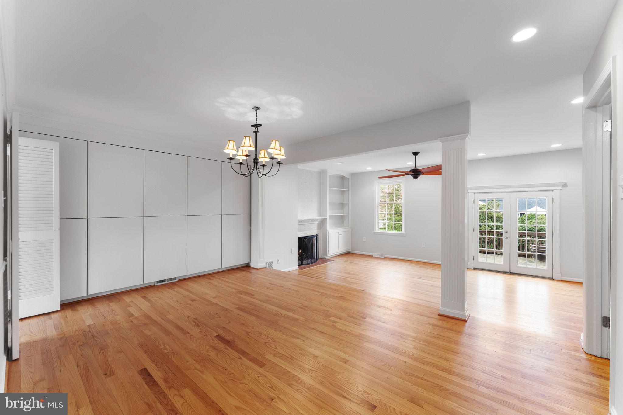 EXETER SQUARE - Residential