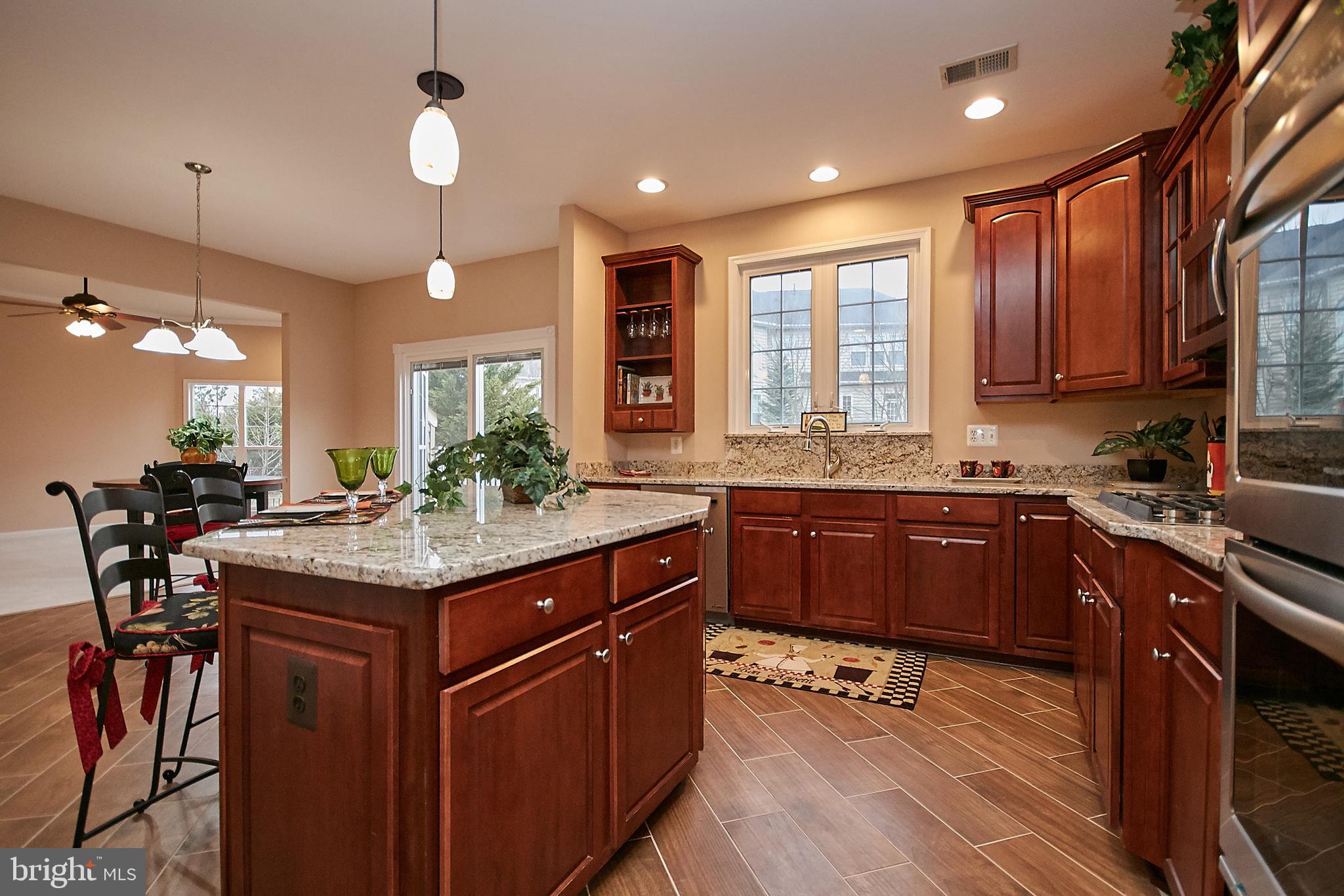 WESTMARKET LANDBAY - Residential