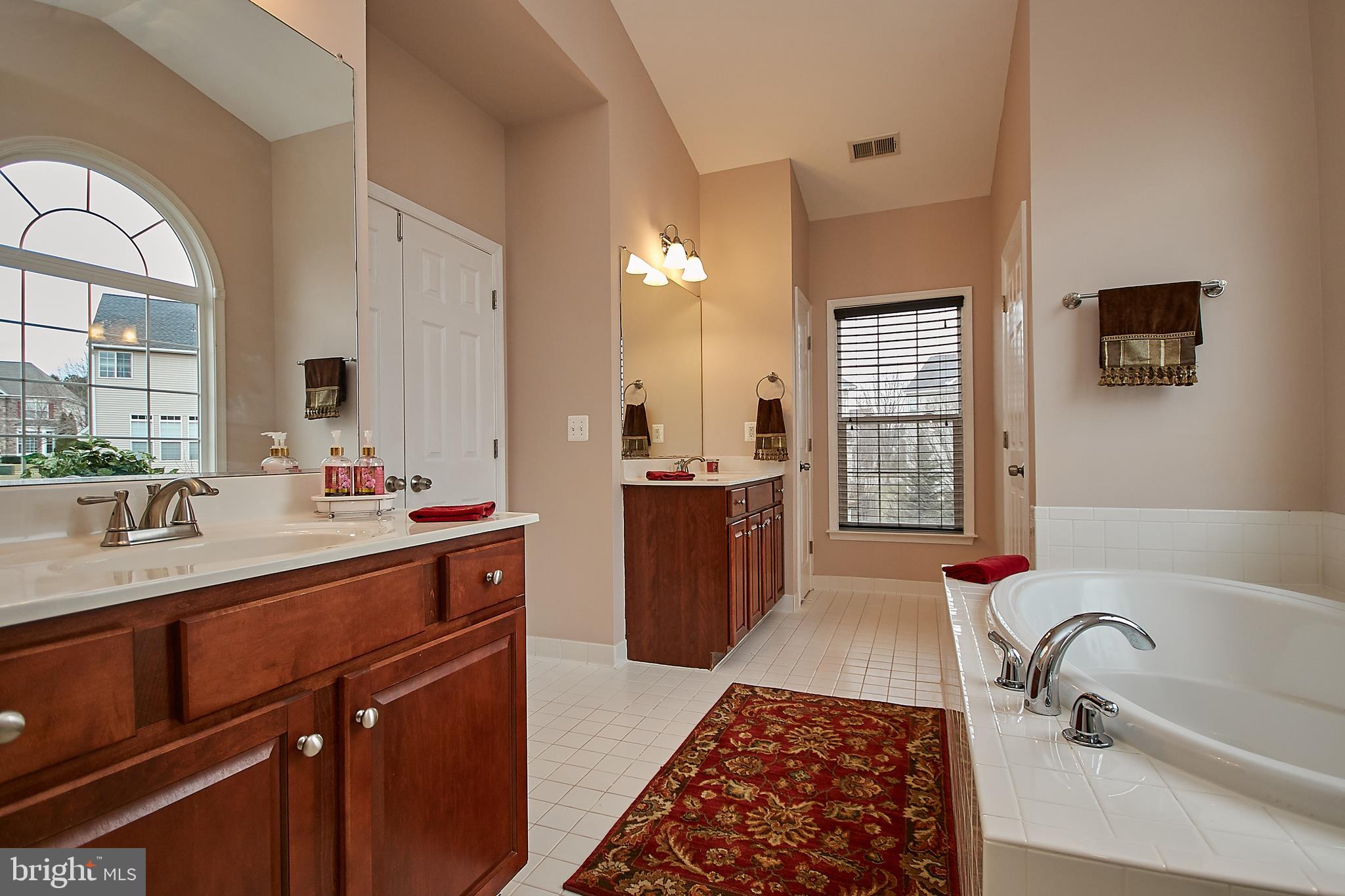 WESTMARKET LANDBAY - Residential