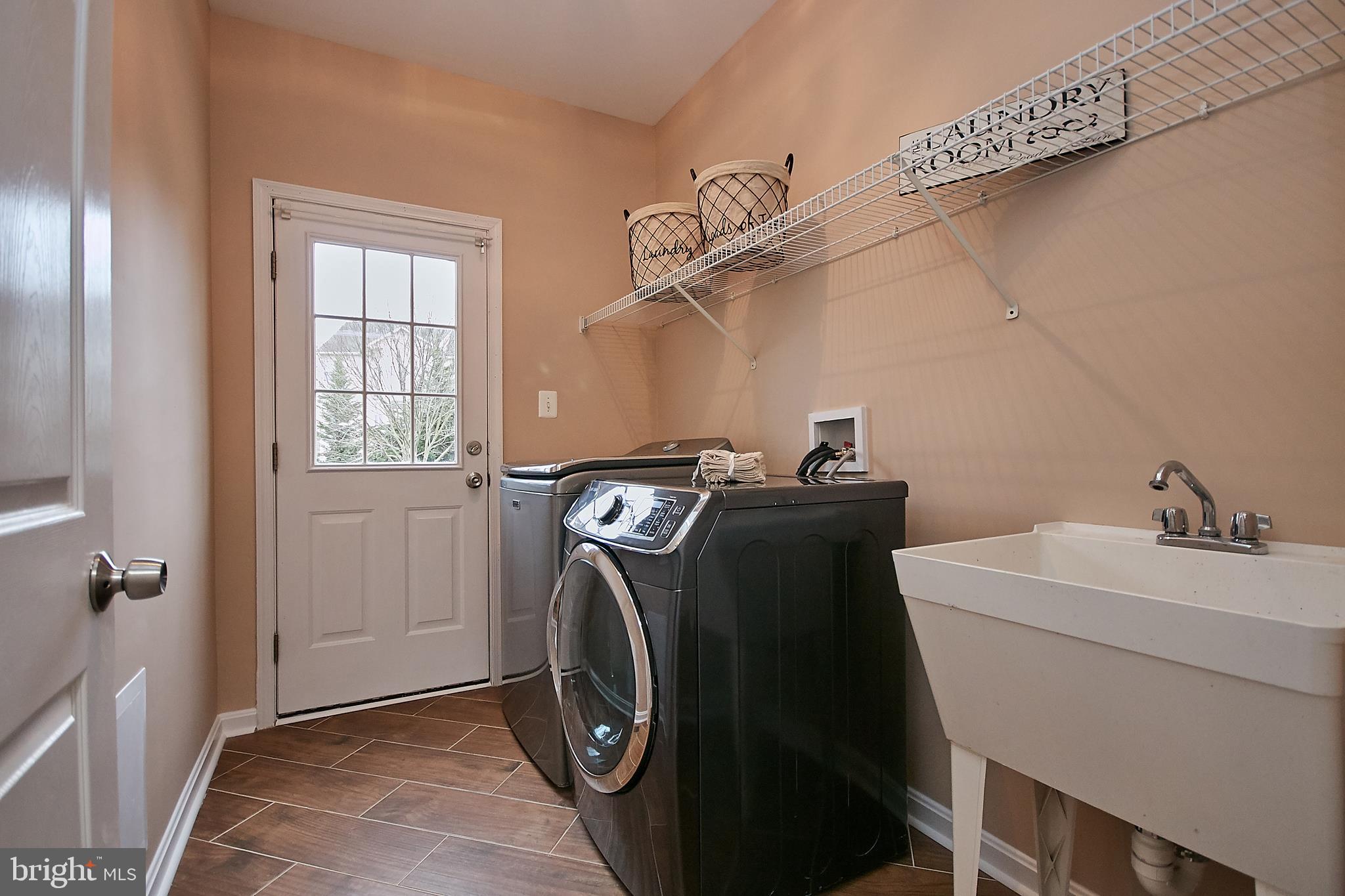 WESTMARKET LANDBAY - Residential