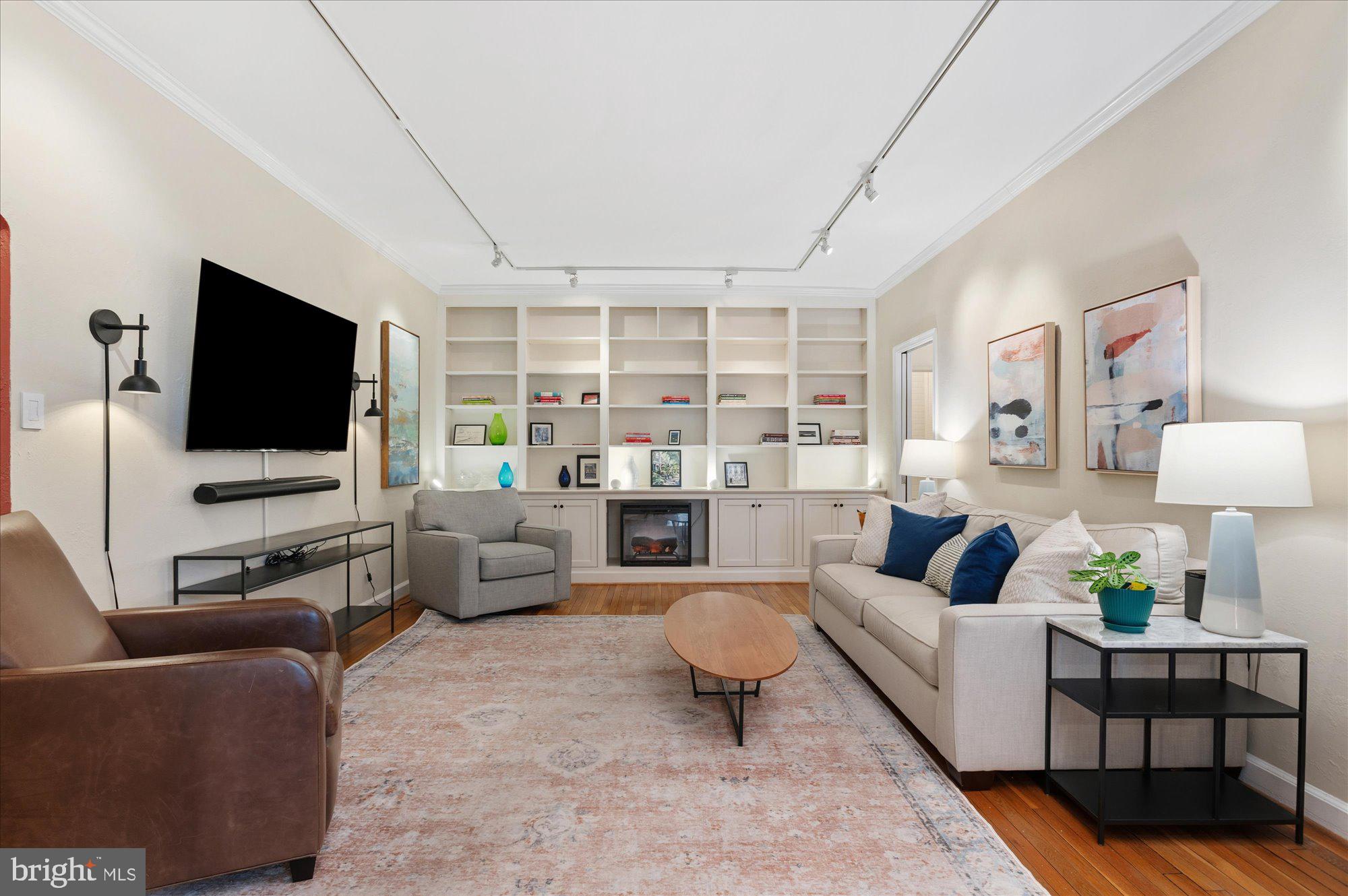 4514 CONNECTICUT AVENUE NW 206