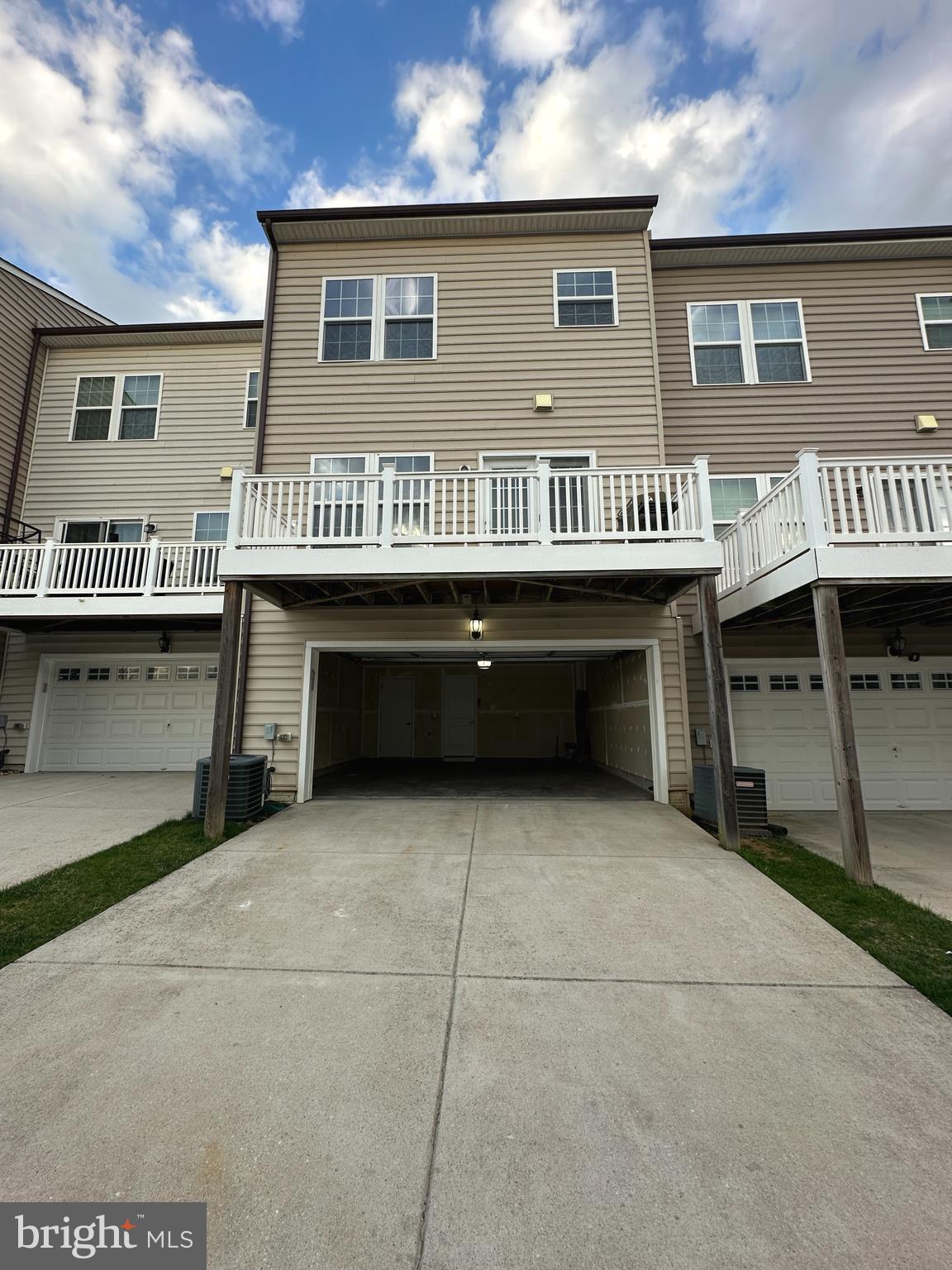 BALLARD GREEN - Residential