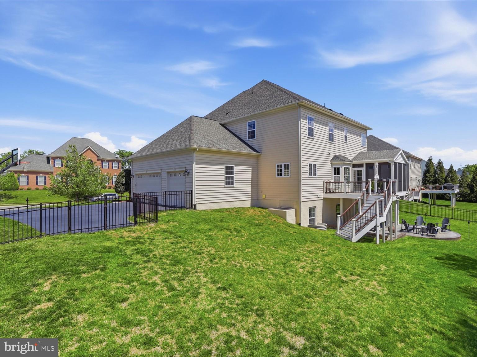 EVERGREEN VILLAGE - Residential