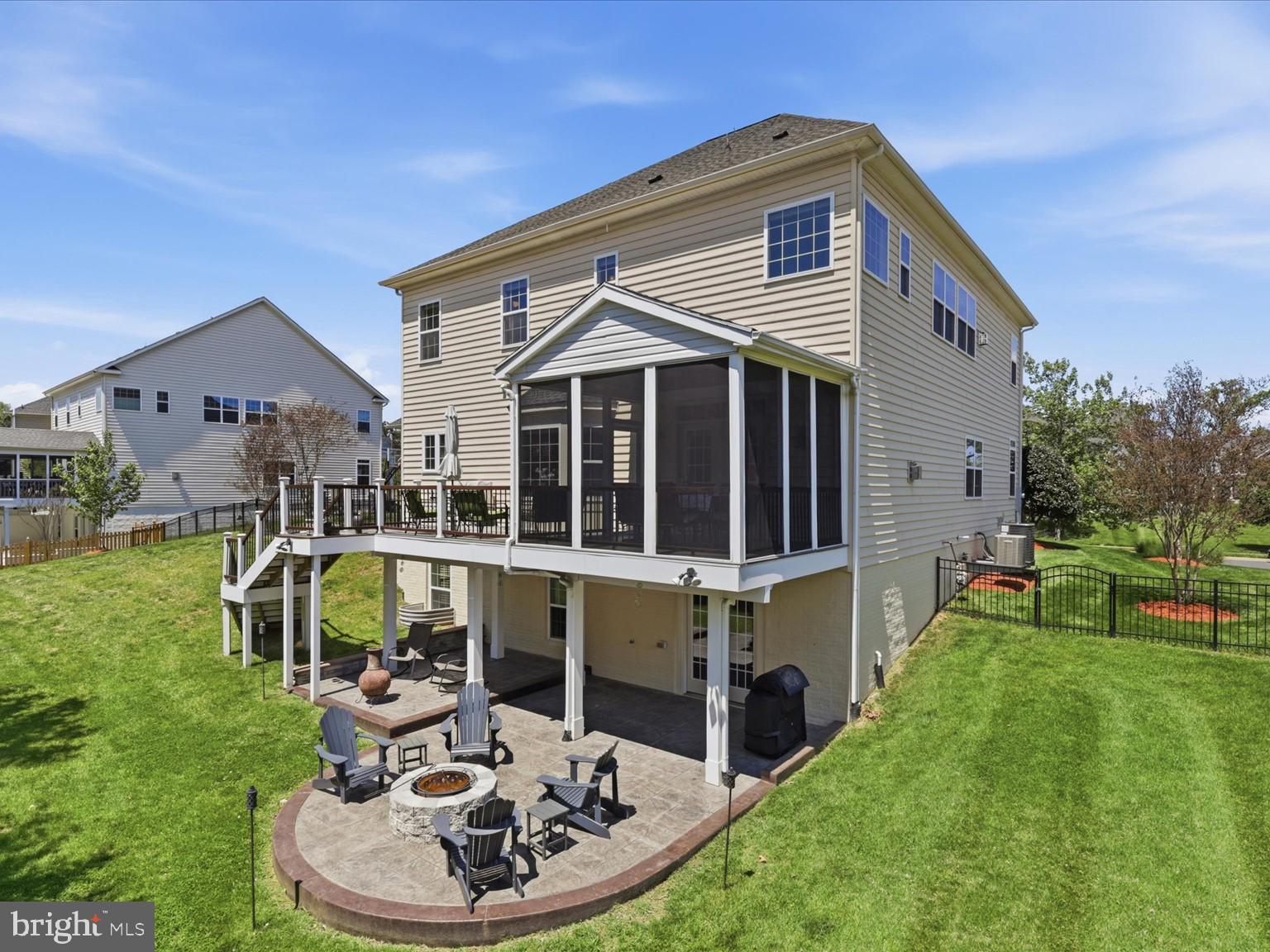 EVERGREEN VILLAGE - Residential